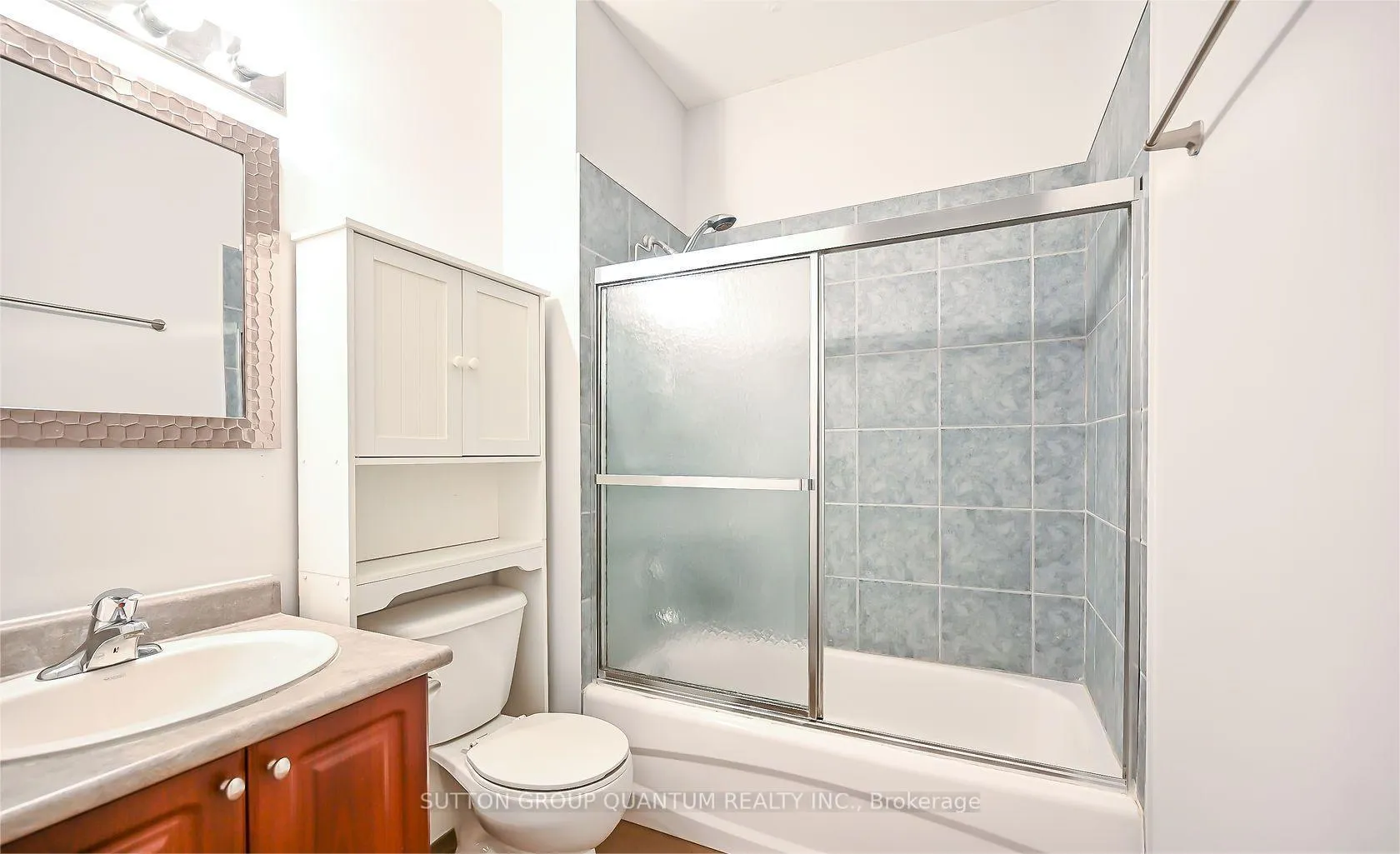 Photo 13 of Unit 307, 66 Bay Street S, Hamilton, Durand — HOMEH