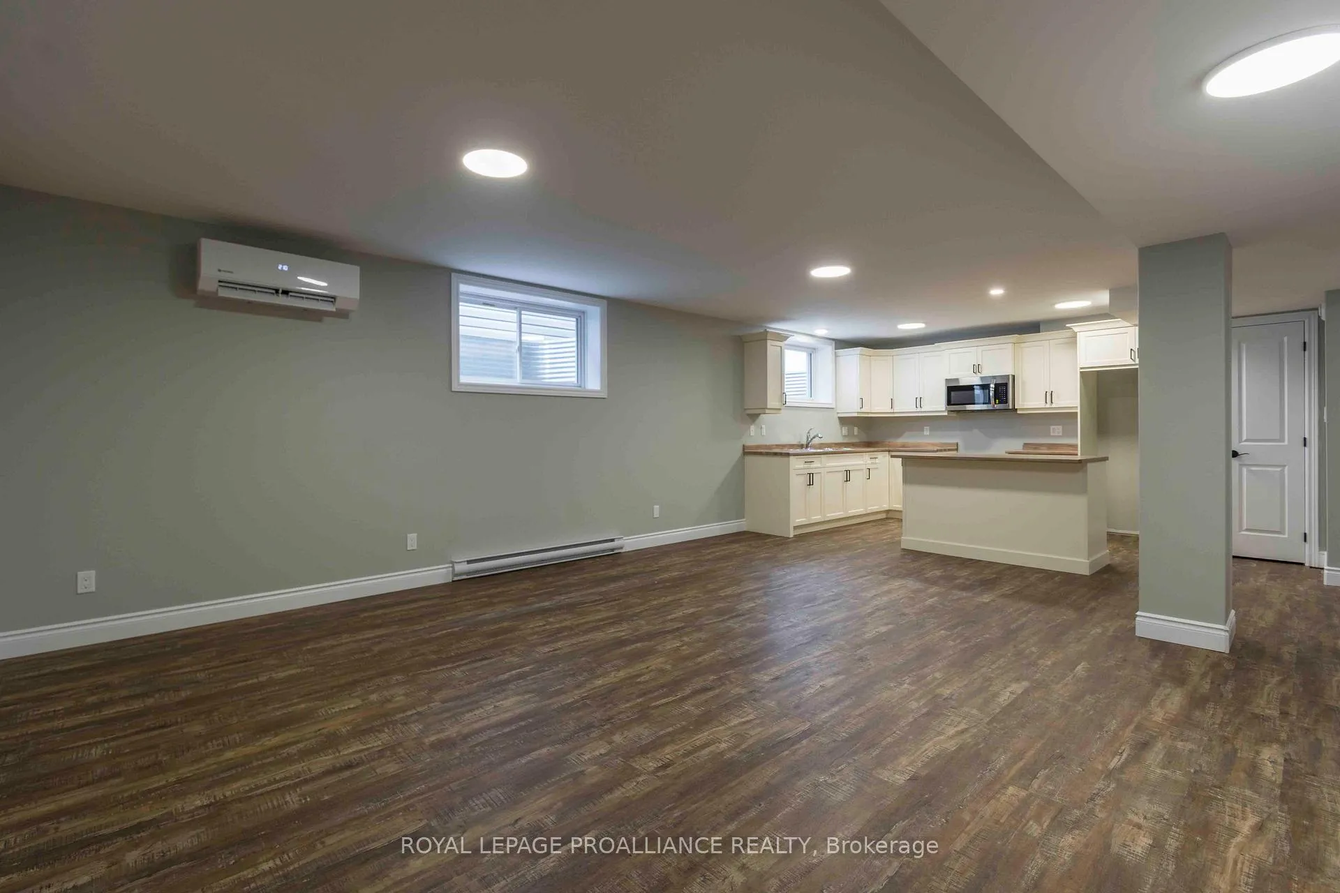 Photo 7 of 149B Sienna Avenue, Belleville, Belleville Ward — HOMEH