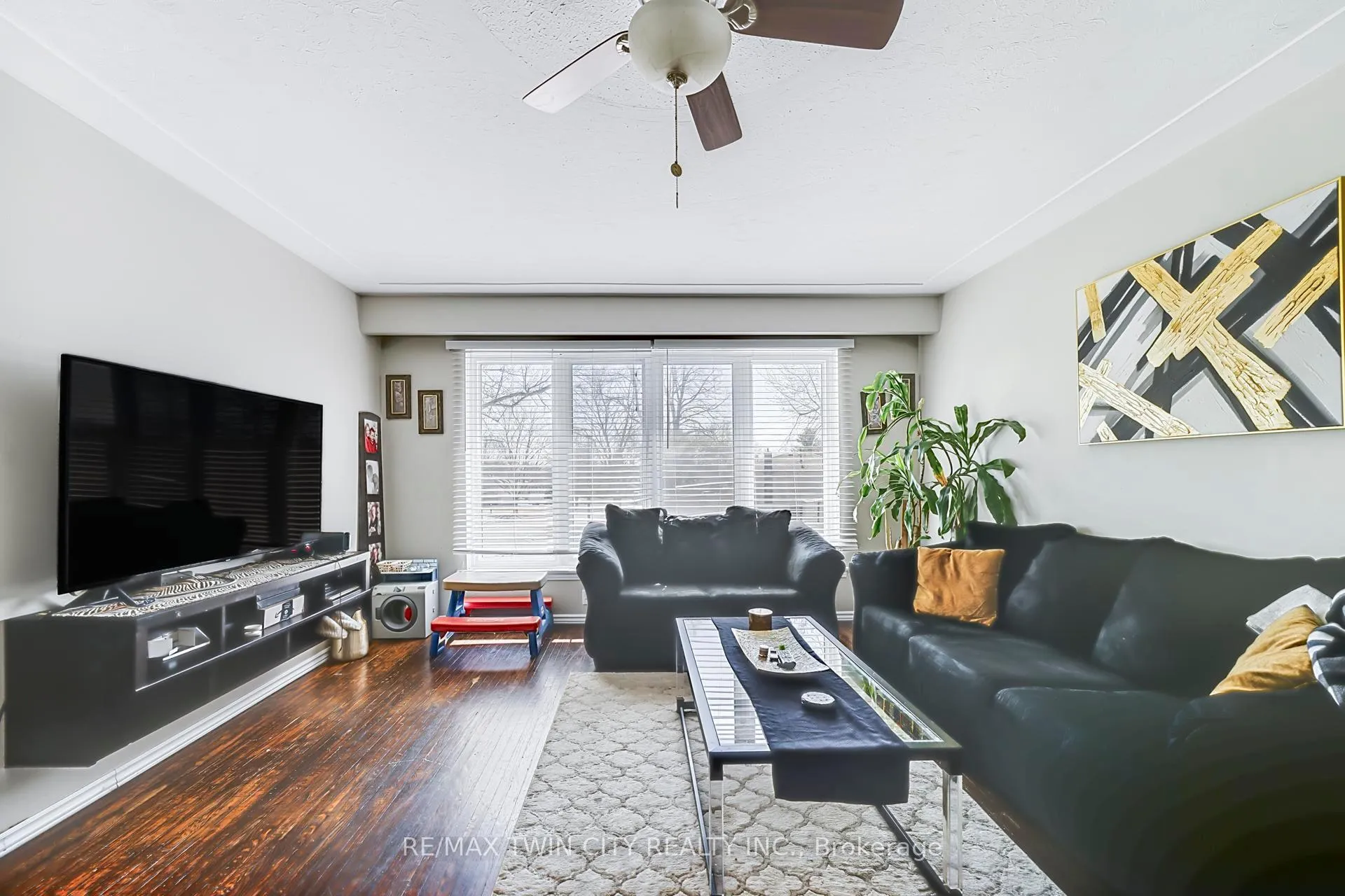 Photo 7 of 228 Holborn Drive, Kitchener — HOMEH