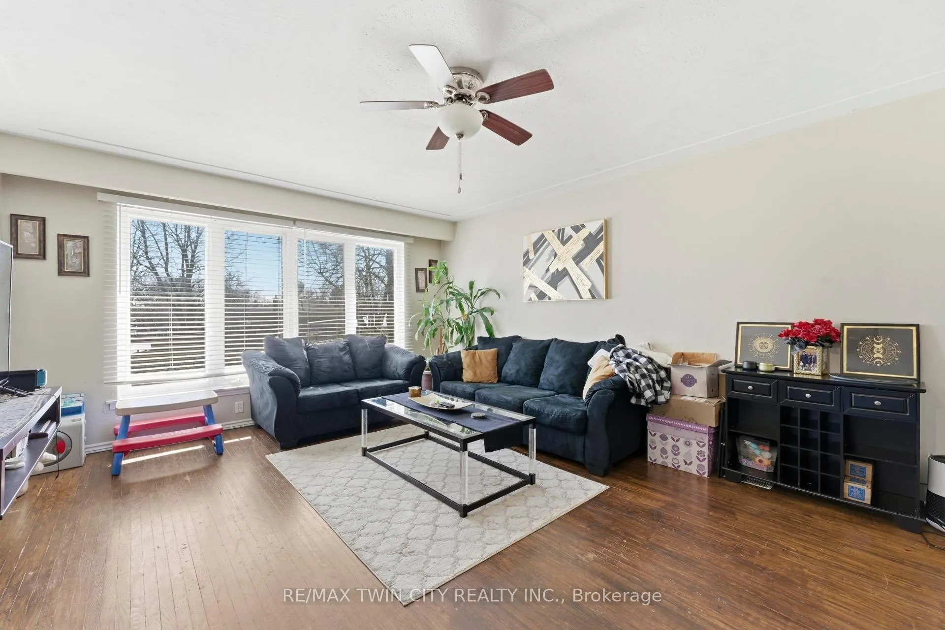 Photo 8 of 228 Holborn Drive, Kitchener — HOMEH