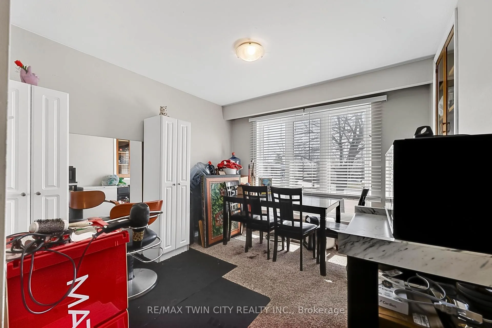 Photo 10 of 228 Holborn Drive, Kitchener — HOMEH
