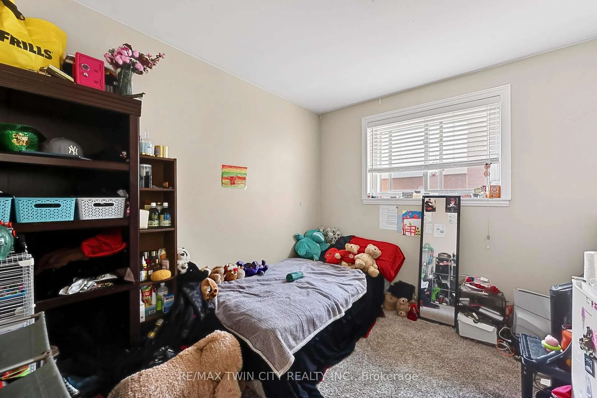 Photo 16 of 228 Holborn Drive, Kitchener — HOMEH