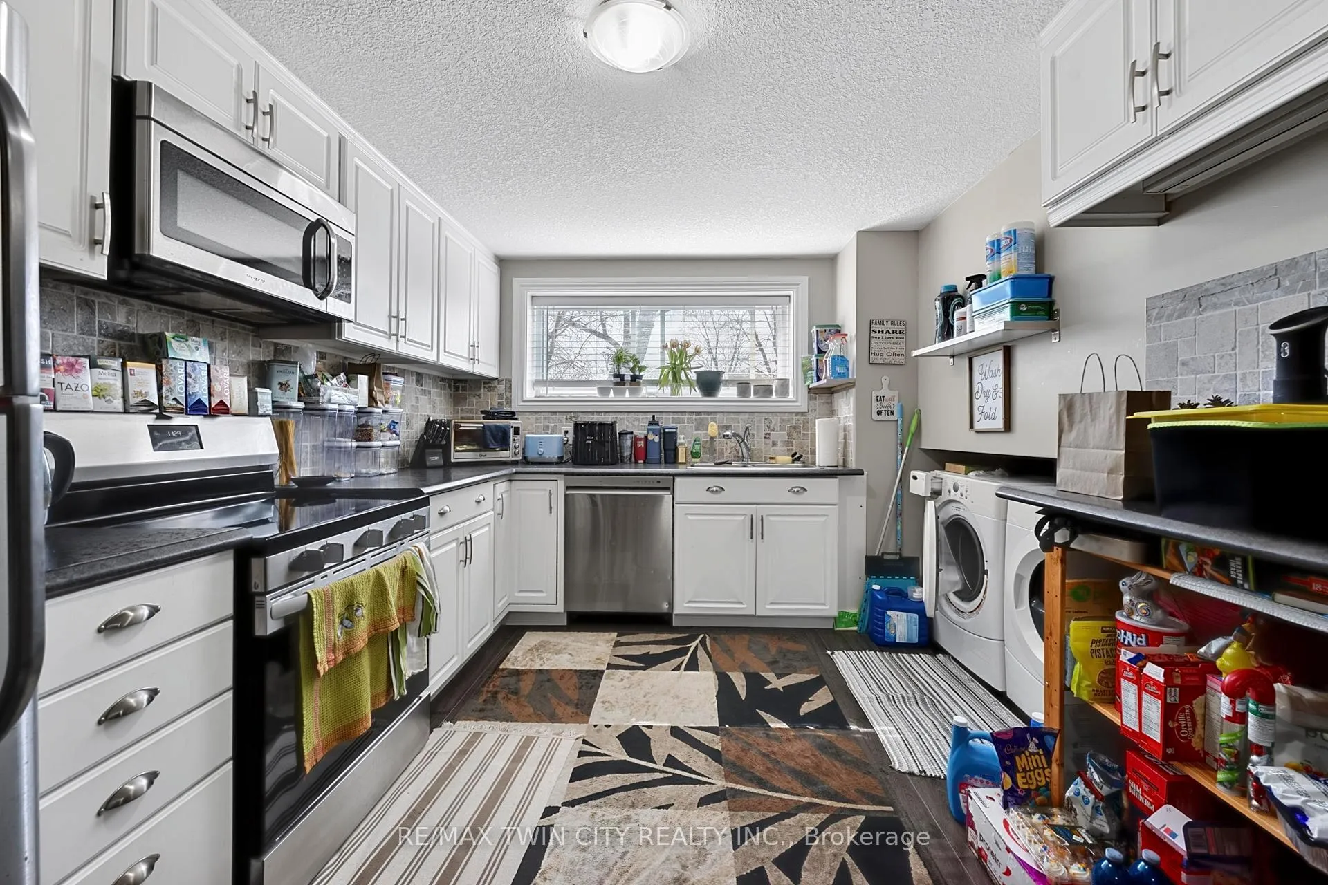Photo 20 of 228 Holborn Drive, Kitchener — HOMEH
