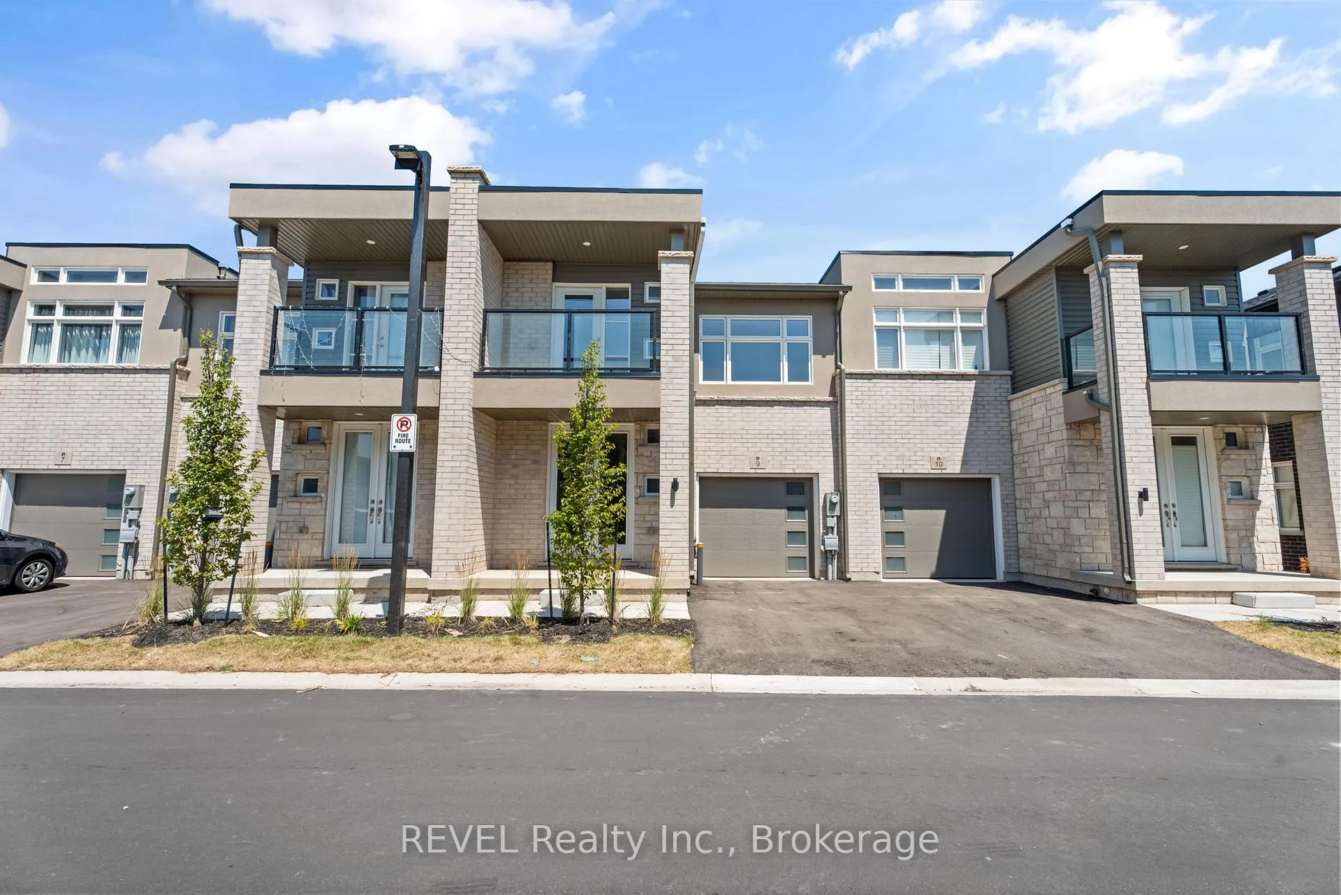 Photo 1 of Unit 9, 5672 Dorchester Road, Niagara Falls, Hospital — HOMEH