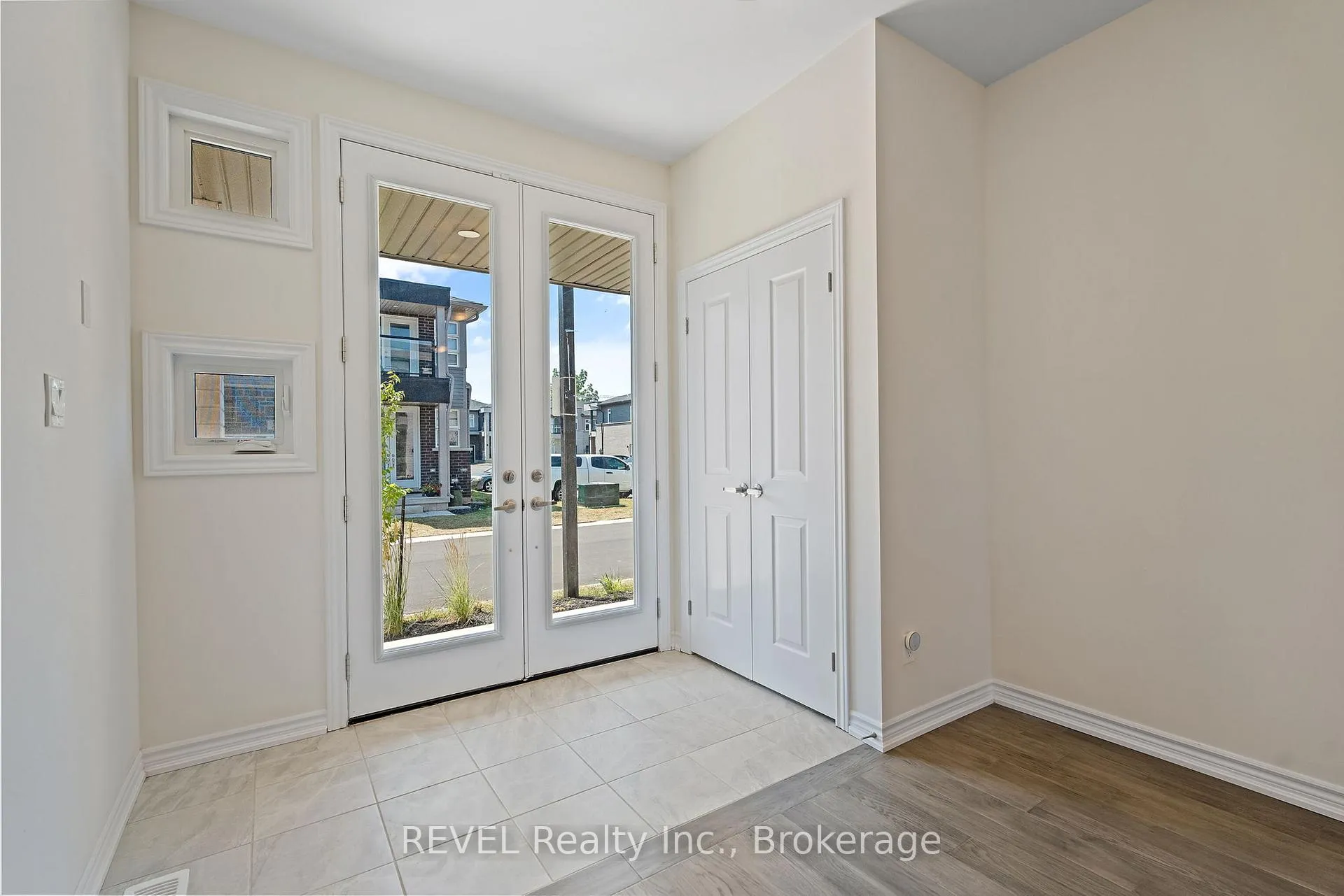 Photo 6 of Unit 9, 5672 Dorchester Road, Niagara Falls, Hospital — HOMEH