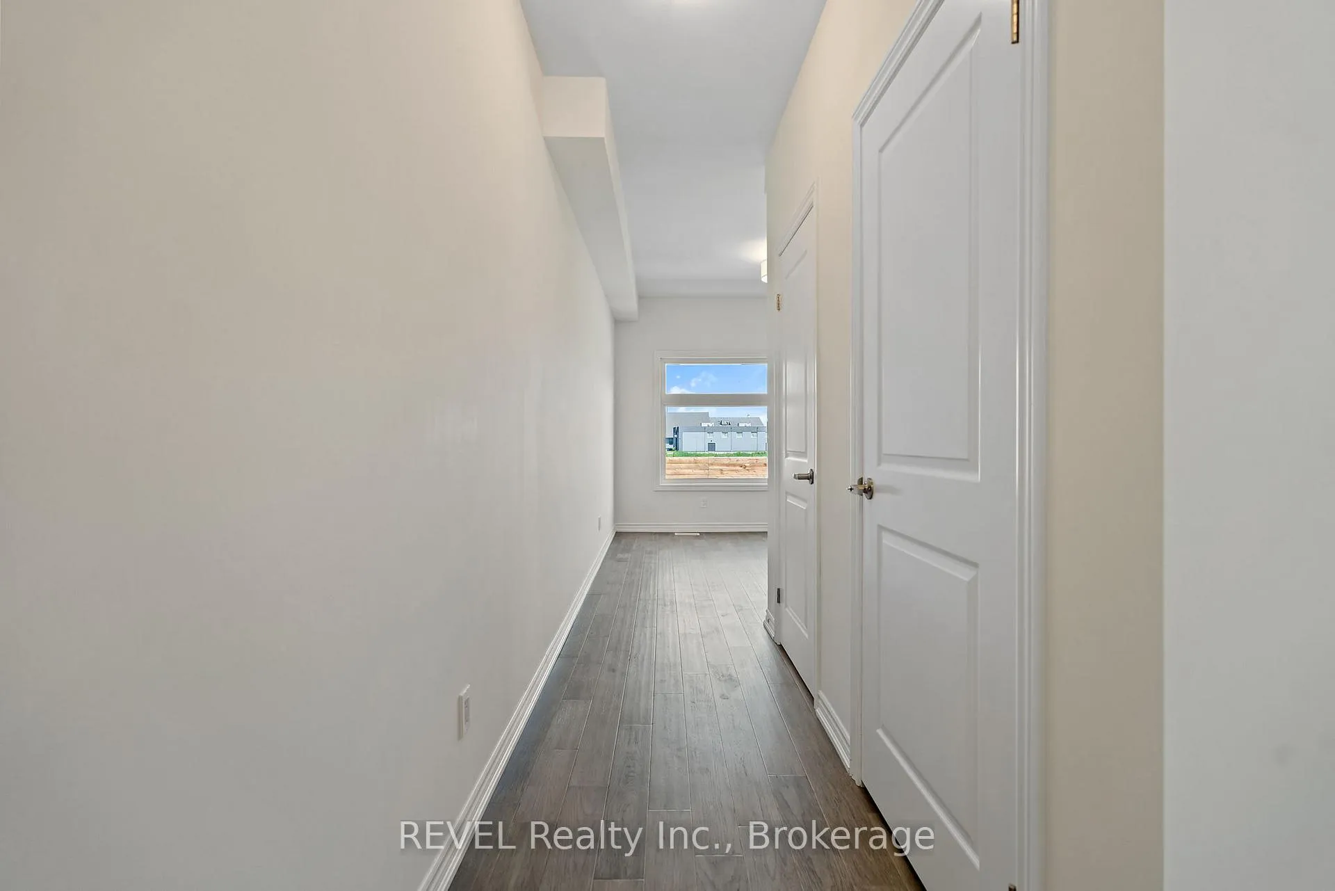 Photo 9 of Unit 9, 5672 Dorchester Road, Niagara Falls, Hospital — HOMEH