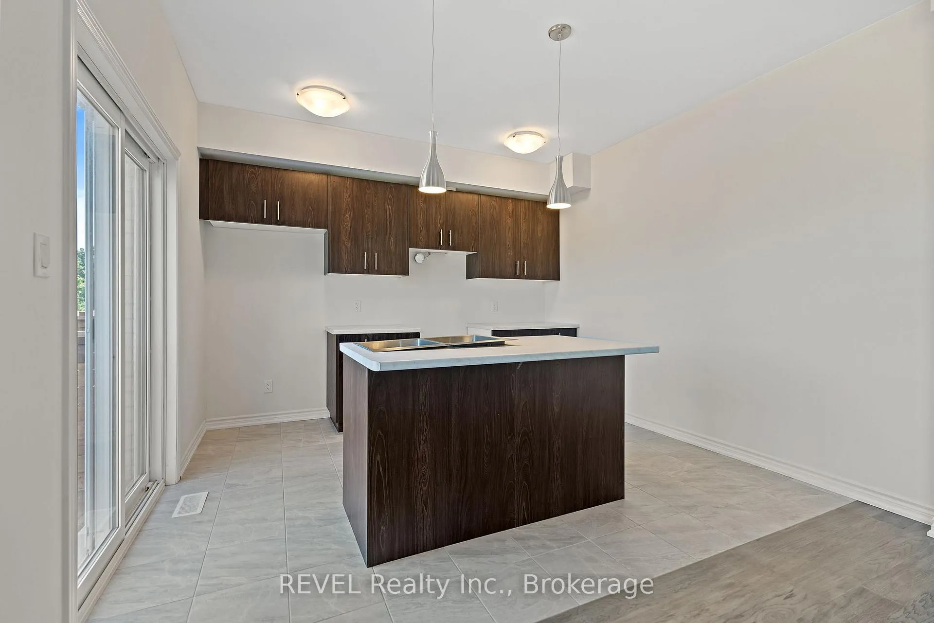 Photo 13 of Unit 9, 5672 Dorchester Road, Niagara Falls, Hospital — HOMEH