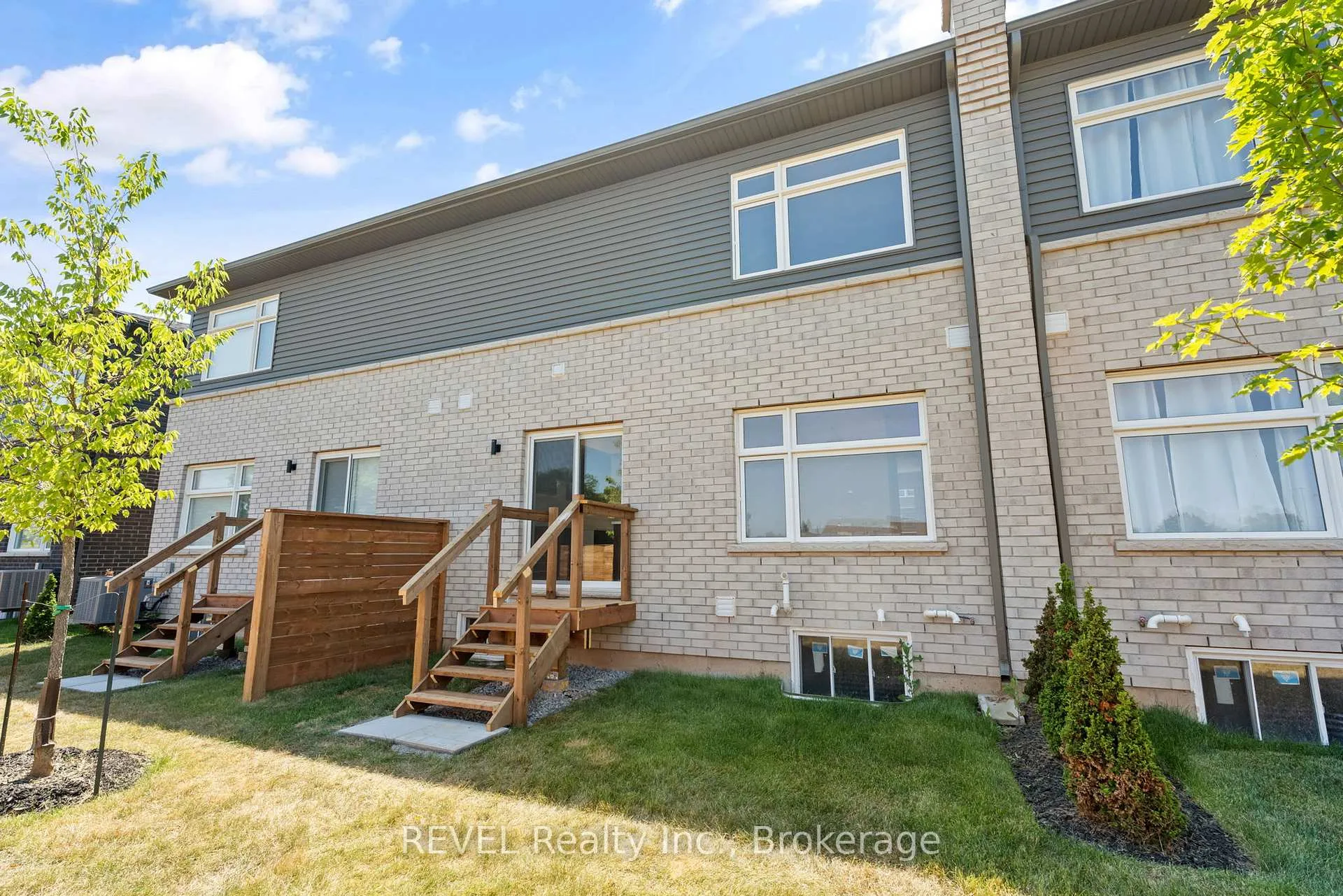 Photo 31 of Unit 9, 5672 Dorchester Road, Niagara Falls, Hospital — HOMEH