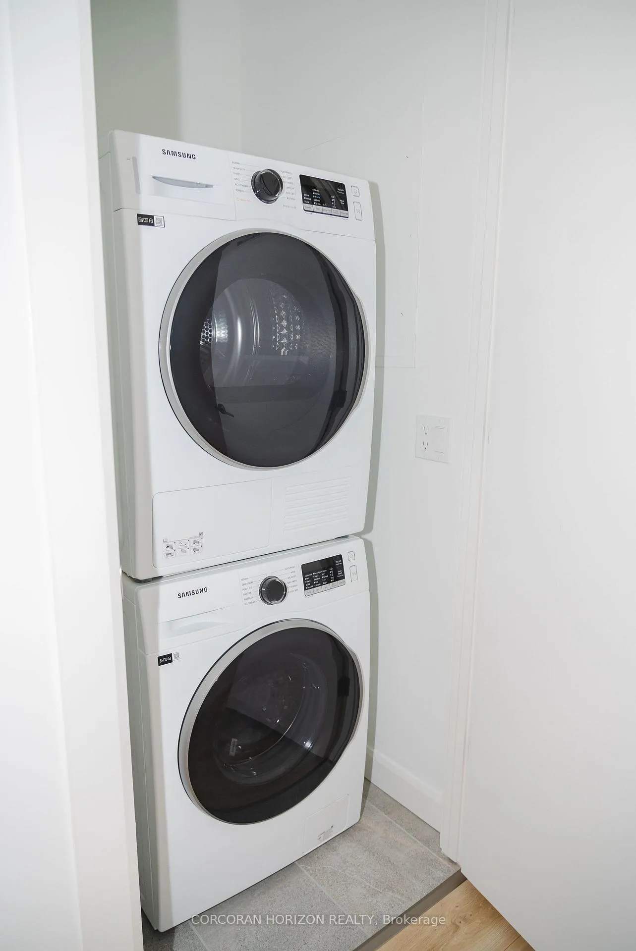 Photo 13 of Unit 1704, 741 King Street, Kitchener — HOMEH
