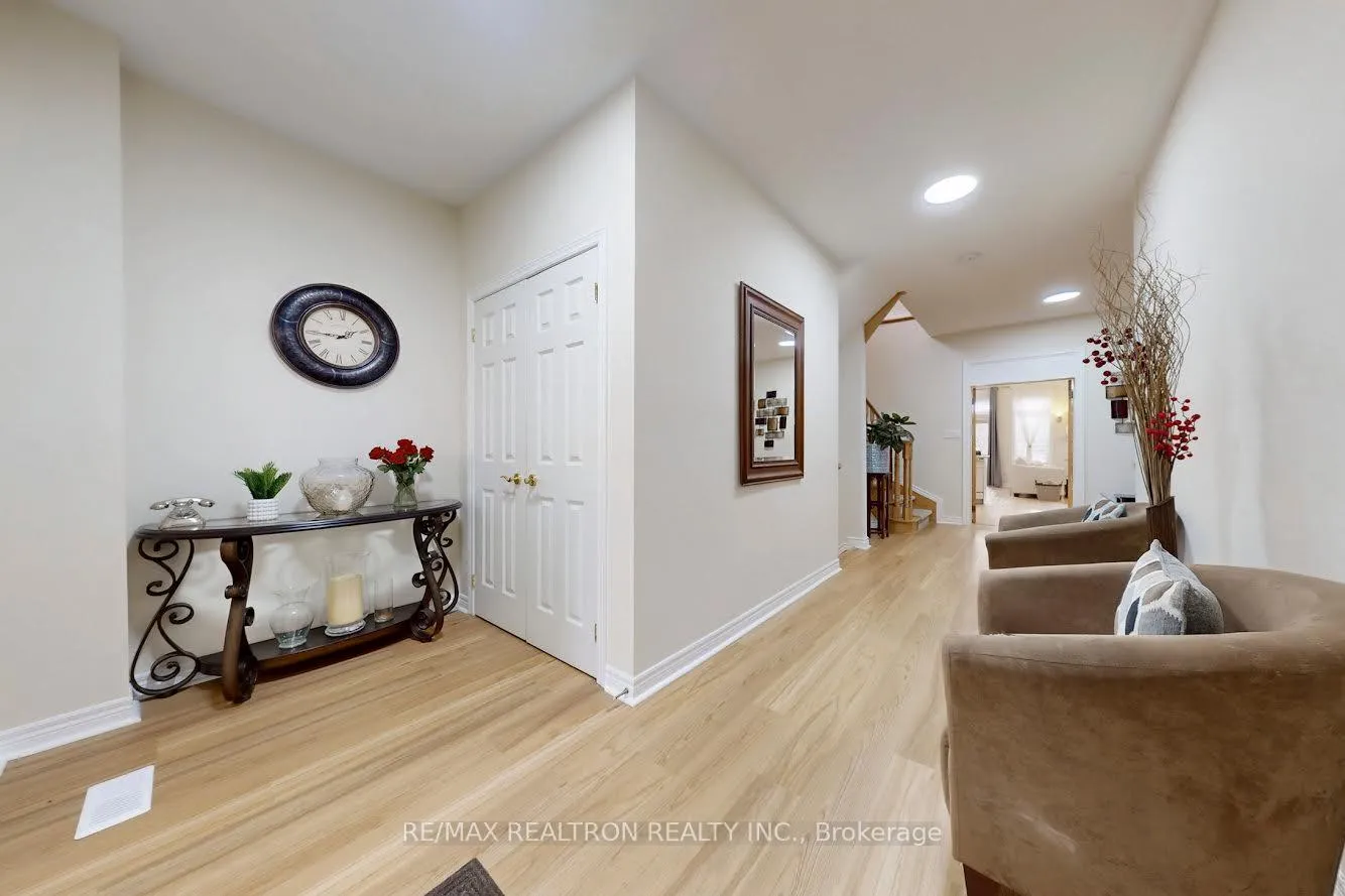 Photo 8 of 6766 Tattinger Avenue, Mississauga, Meadowvale Village — HOMEH