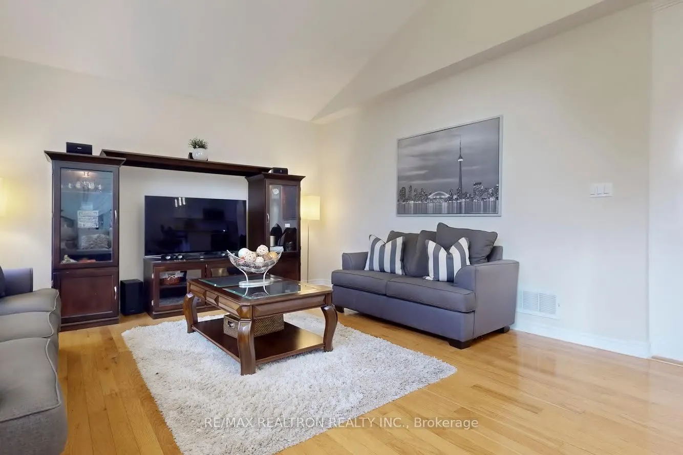 Photo 21 of 6766 Tattinger Avenue, Mississauga, Meadowvale Village — HOMEH