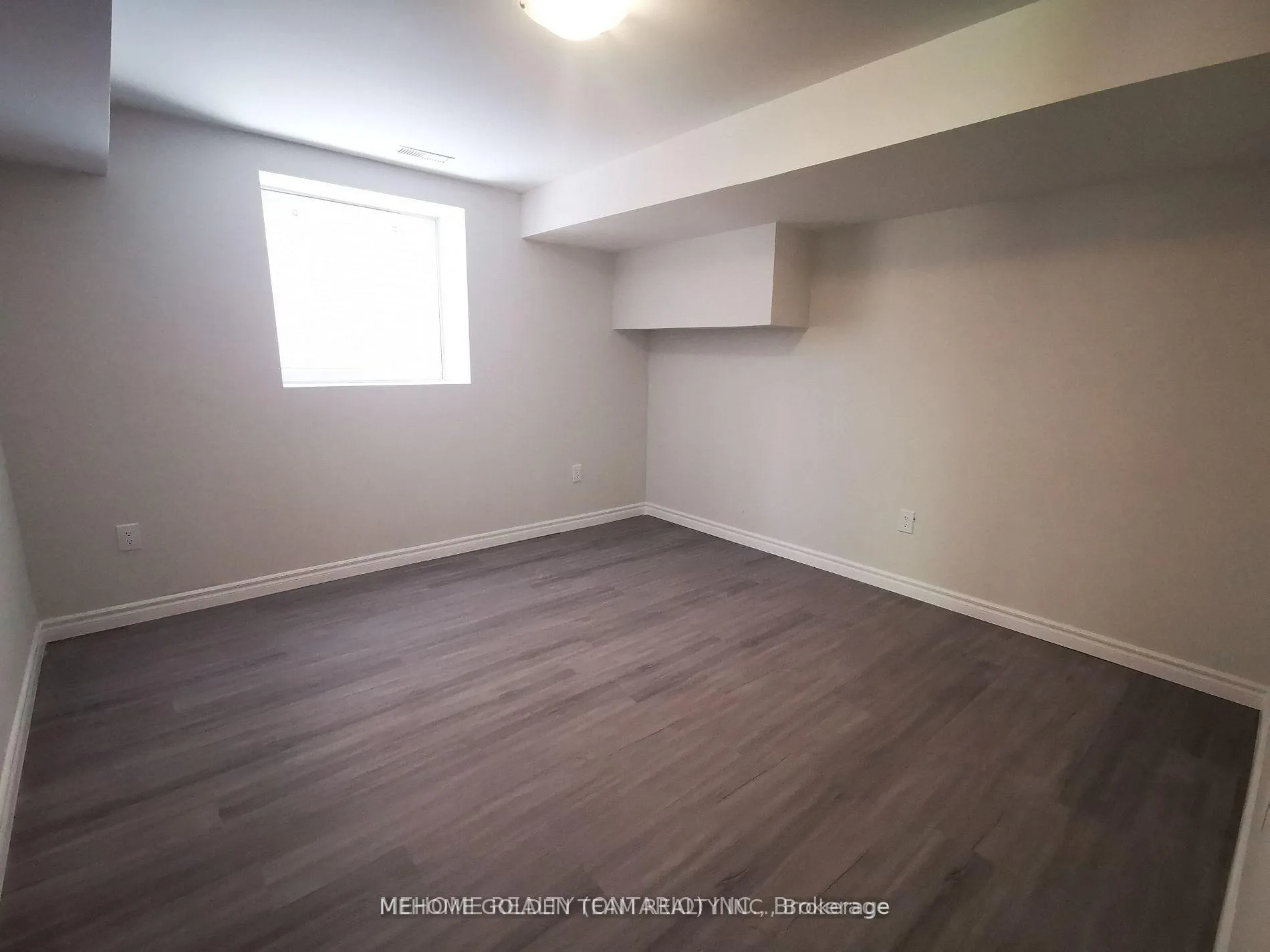 Photo 5 of Unit Bsmt, 56 Homer Crescent, Aurora, Rural Aurora — HOMEH