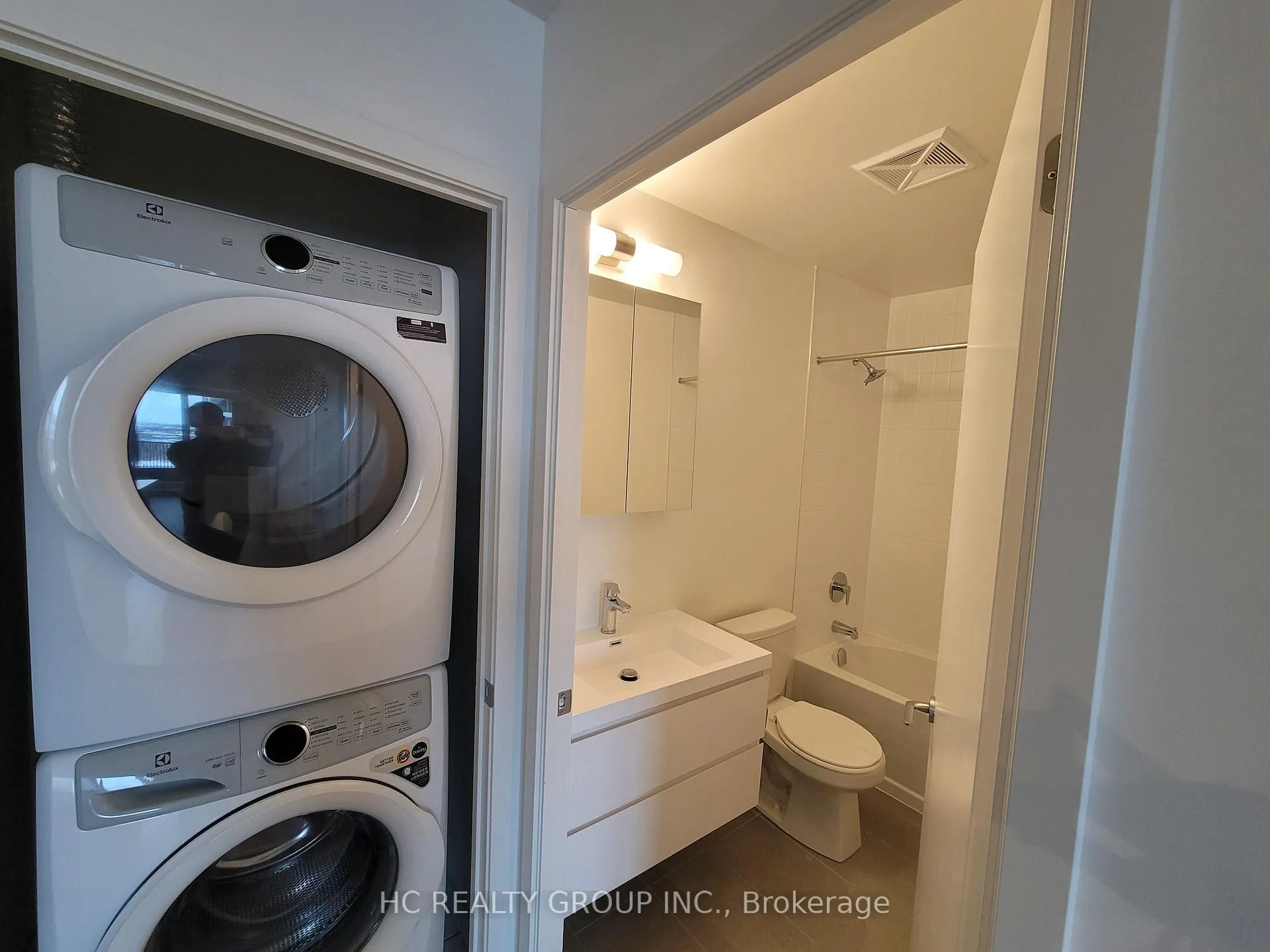 Photo 9 of Unit 1203, 38 Andre De Grasse Street, Markham, Unionville — HOMEH