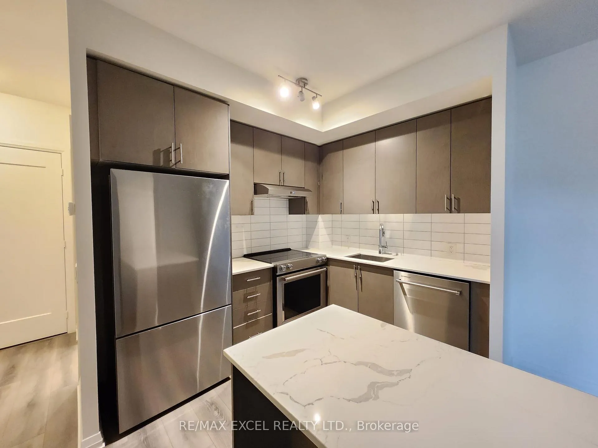 Front of Unit 618, 9000 Jane Street