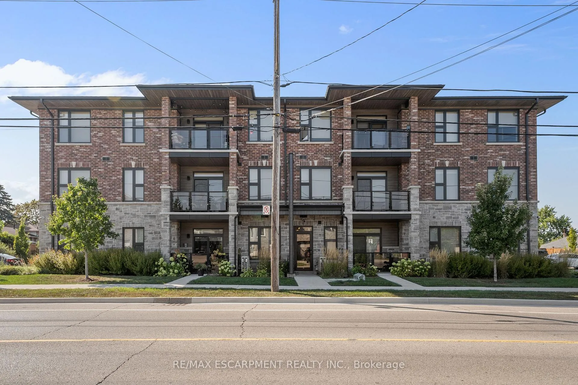 Photo 4 of Unit 112, 257 Millen Road, Hamilton, Stoney Creek — HOMEH