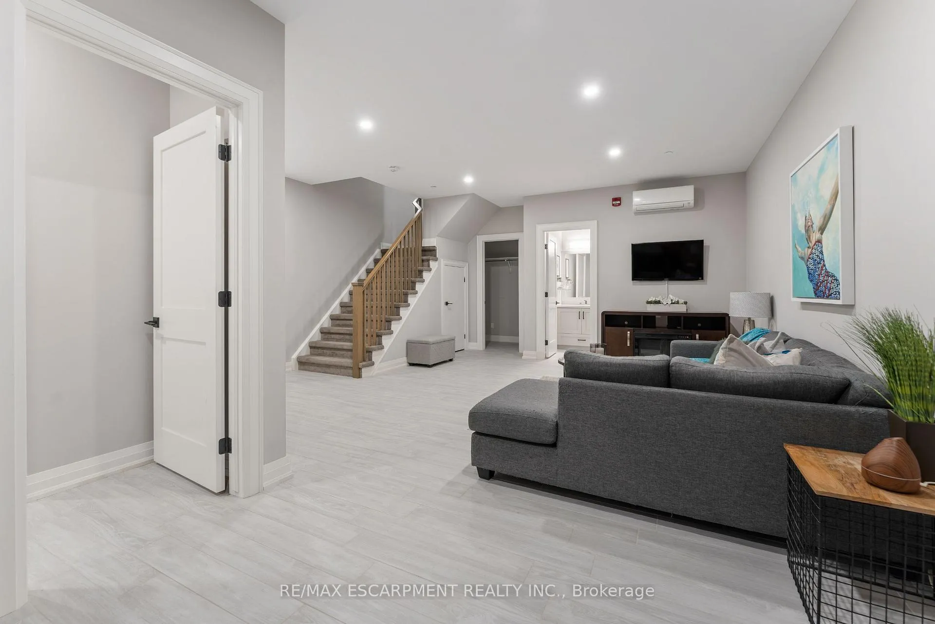 Photo 23 of Unit 112, 257 Millen Road, Hamilton, Stoney Creek — HOMEH
