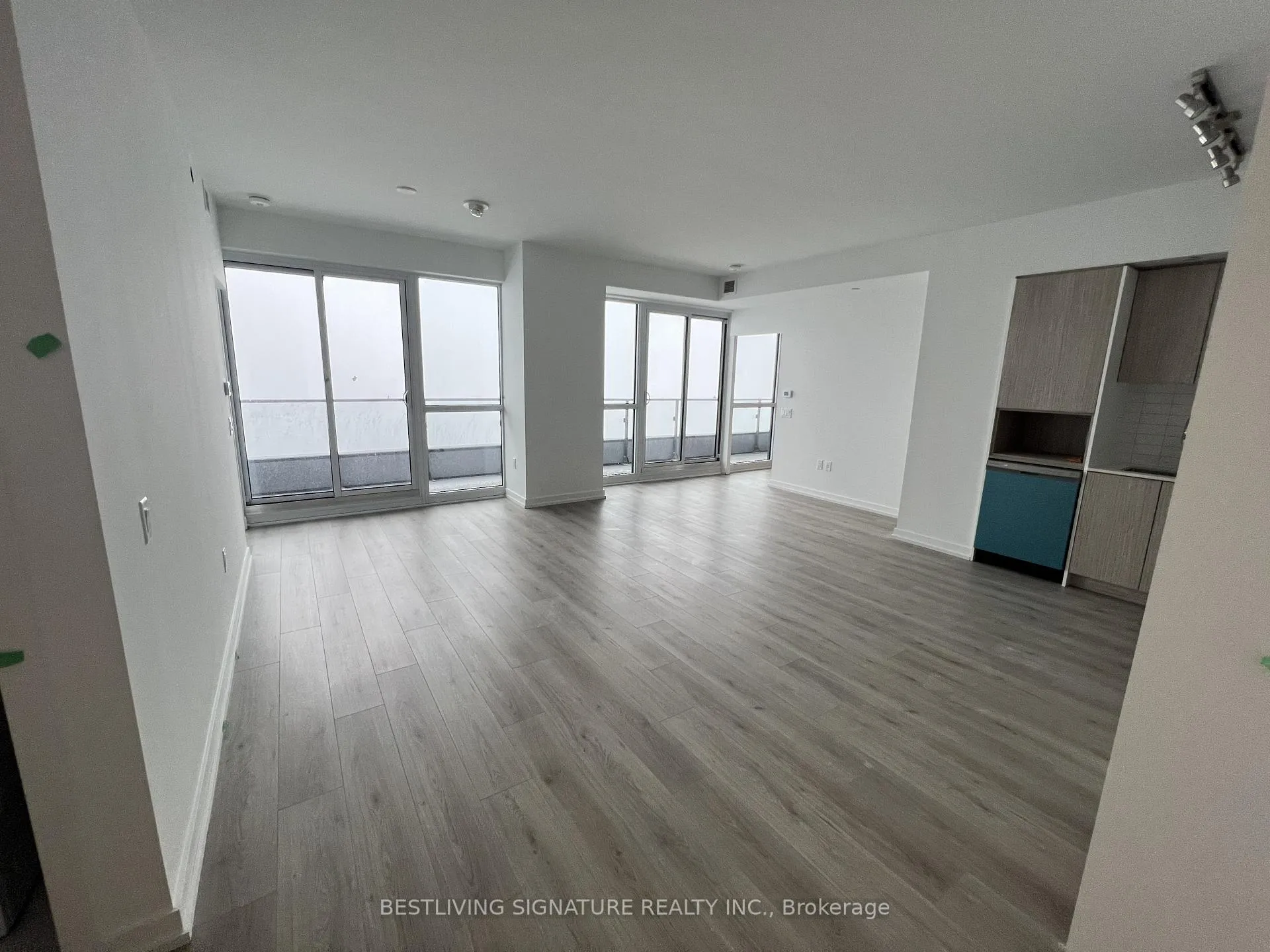 Photo 3 of Unit 3403, 395 Bloor Street E, Toronto, North St. James Town — HOMEH