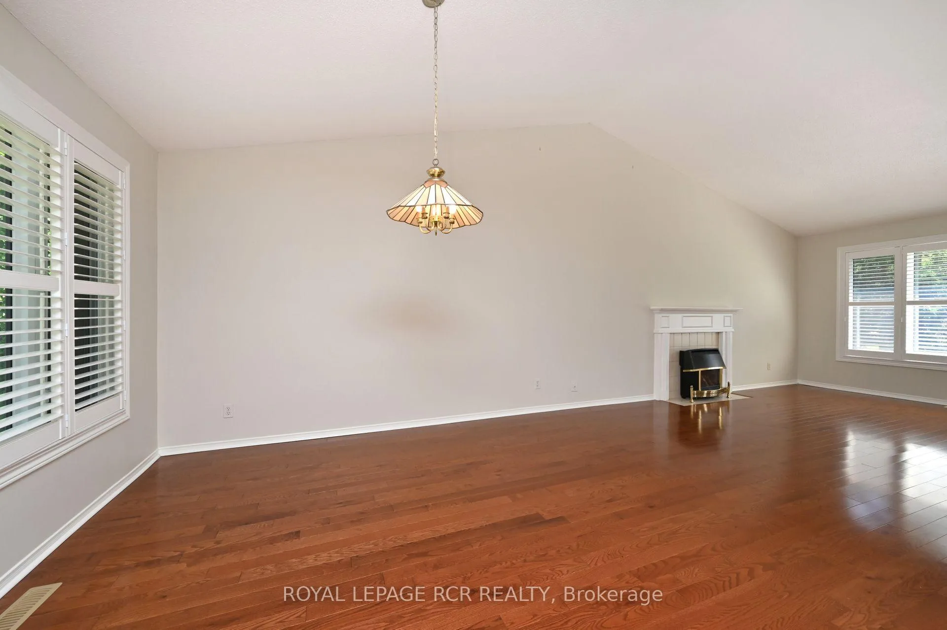 Photo 5 of 88 Riverview Road, New Tecumseth, Alliston — HOMEH