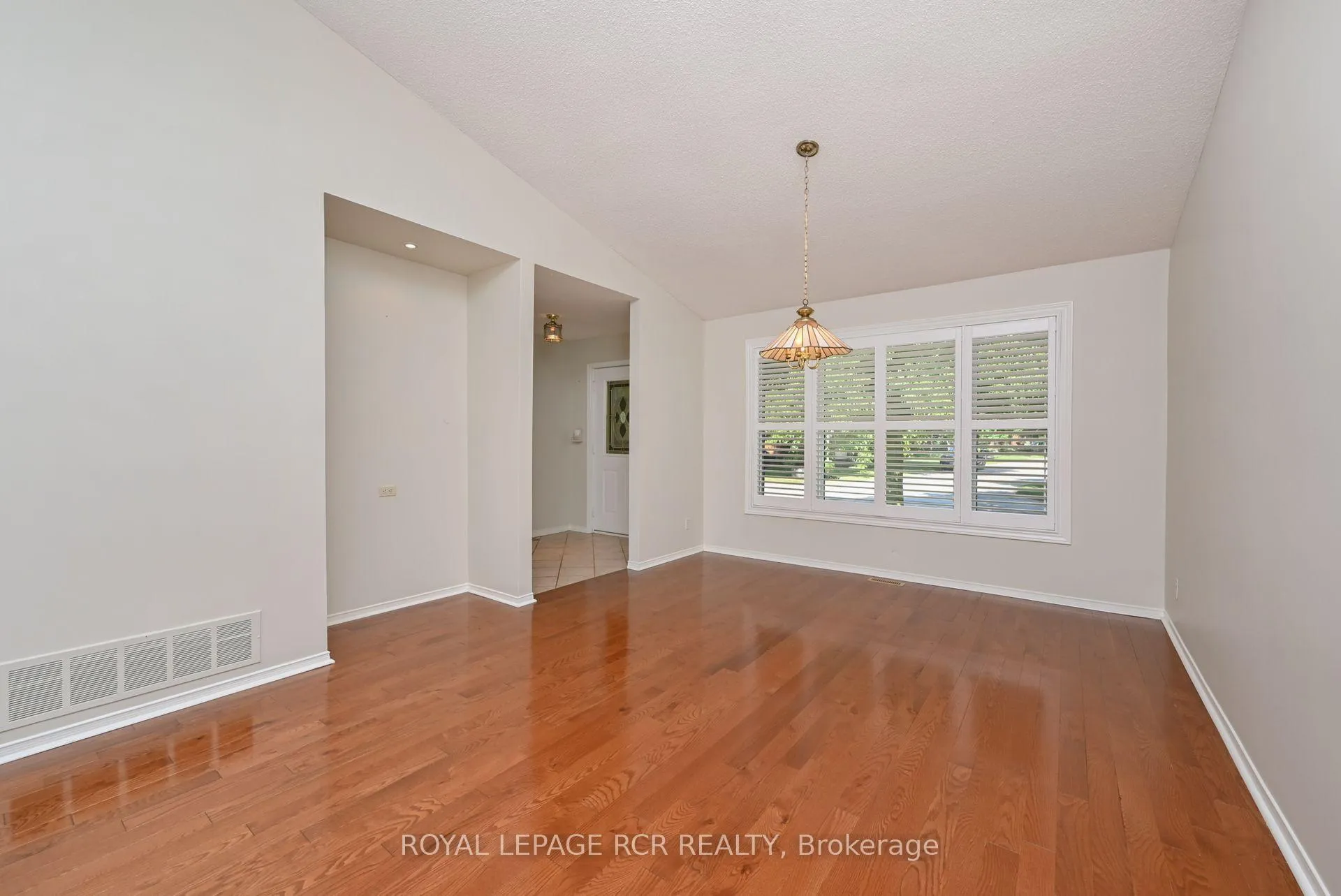 Photo 7 of 88 Riverview Road, New Tecumseth, Alliston — HOMEH