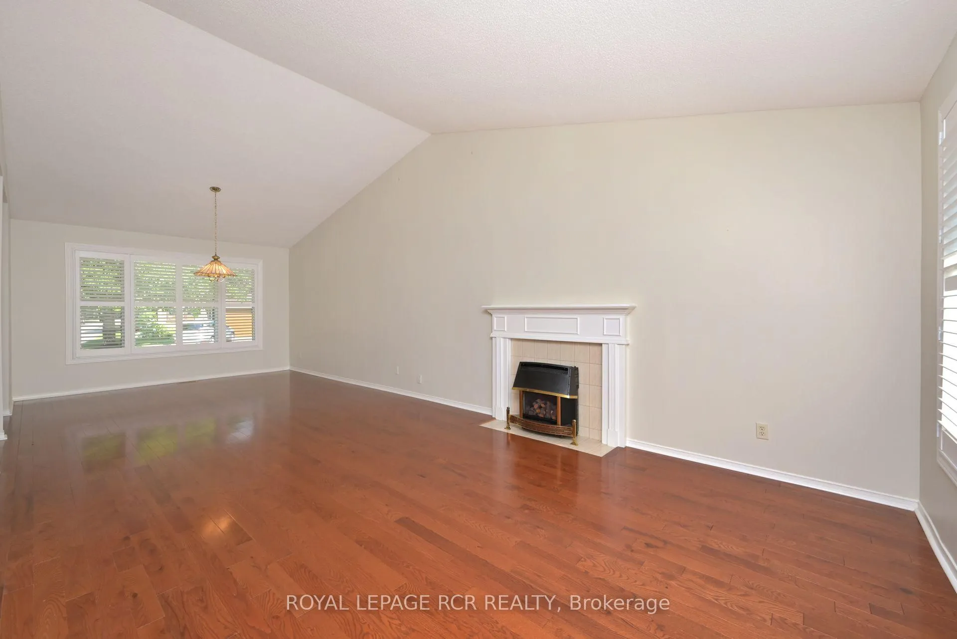 Photo 19 of 88 Riverview Road, New Tecumseth, Alliston — HOMEH