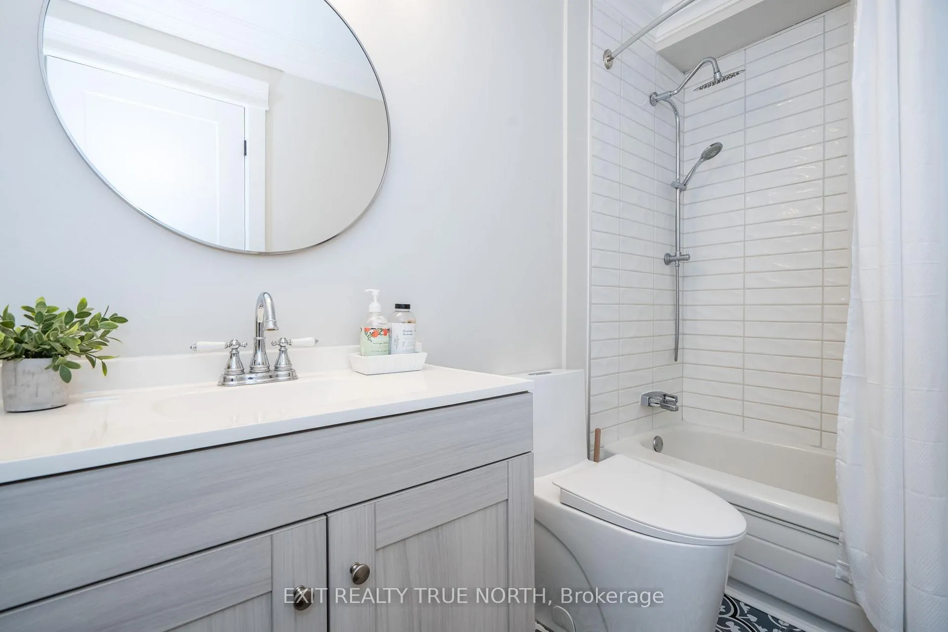 Photo 21 of Unit K1, 155 Edgehill Drive, Barrie, Letitia Heights — HOMEH