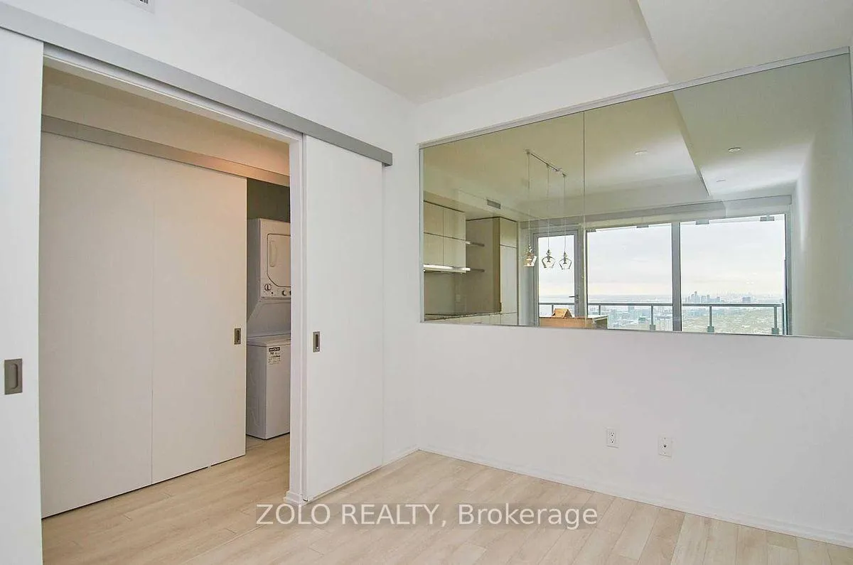 Photo 8 of Unit 5611, 197 Yonge Street, Toronto, Church-Yonge Corridor — HOMEH