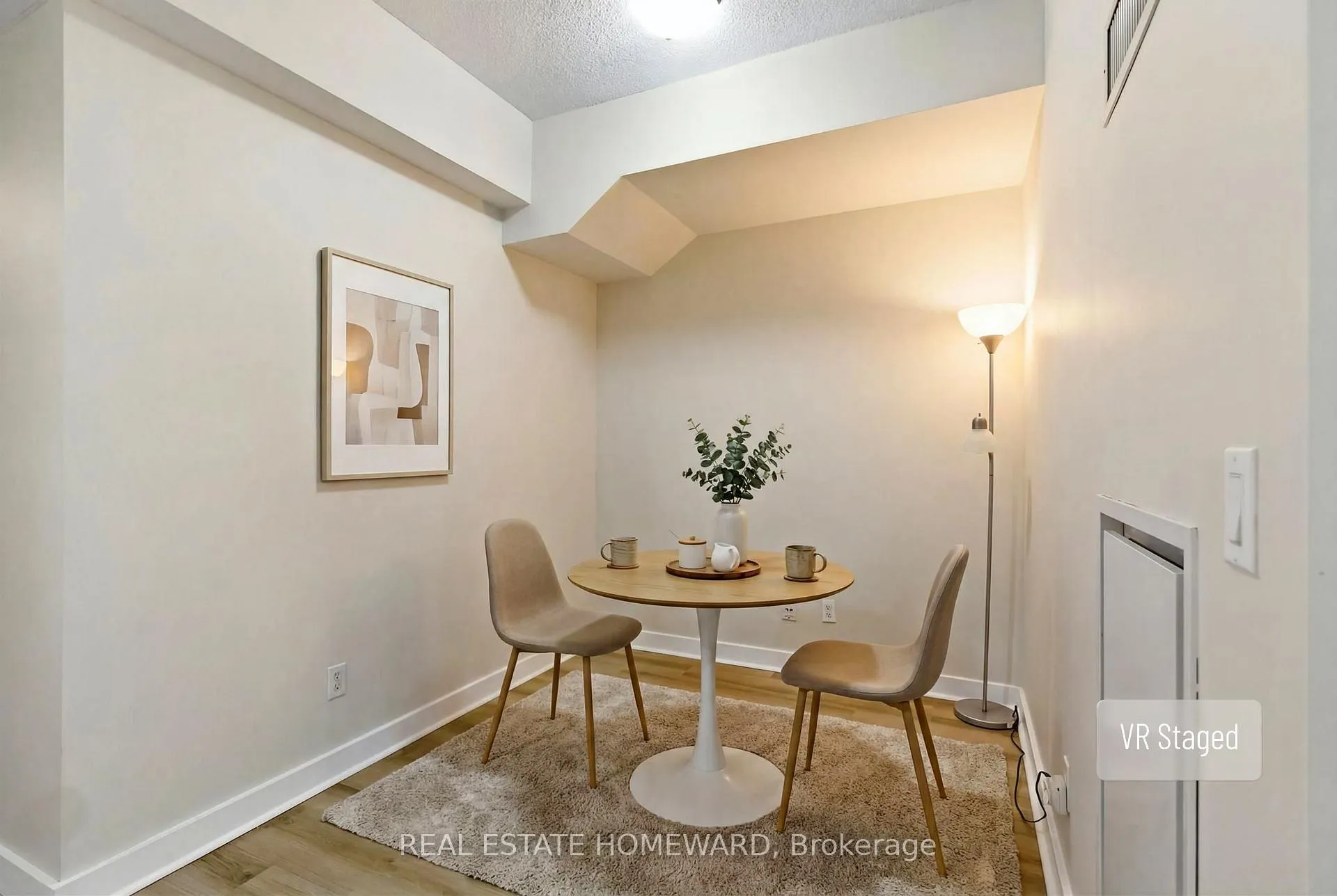 Photo 3 of Unit 309, 601 Kingston Road, Toronto, The Beaches — HOMEH