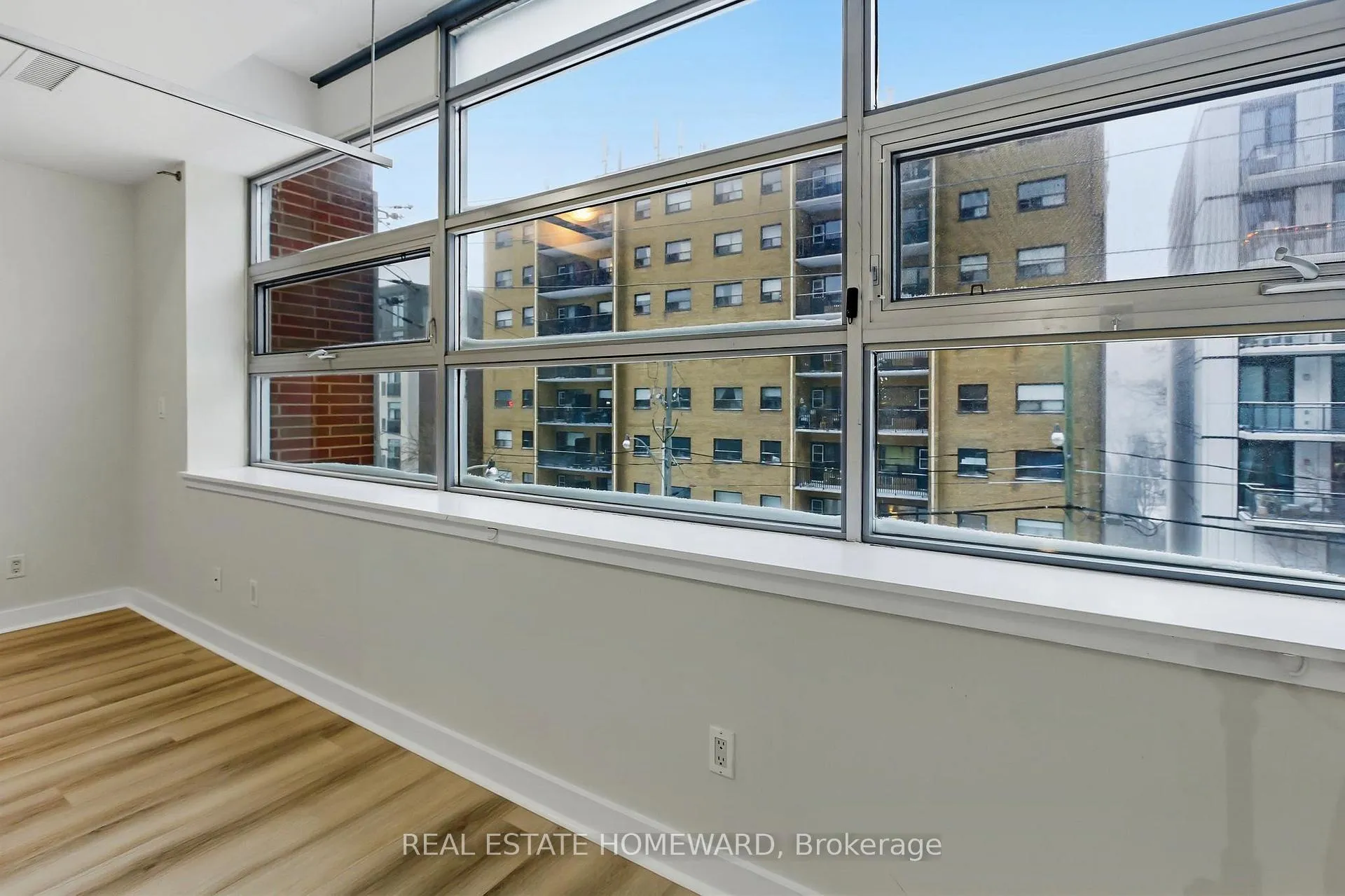 Photo 14 of Unit 309, 601 Kingston Road, Toronto, The Beaches — HOMEH