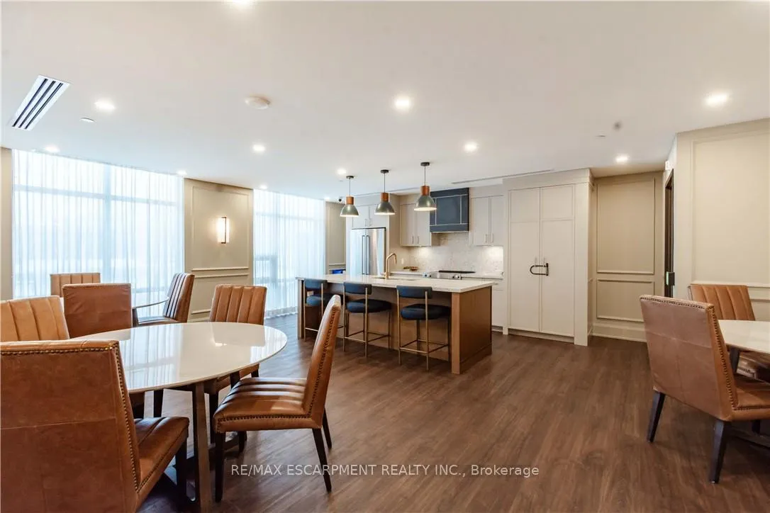 Photo 27 of Unit 333, 10 Mallard Trail, Hamilton, Waterdown — HOMEH