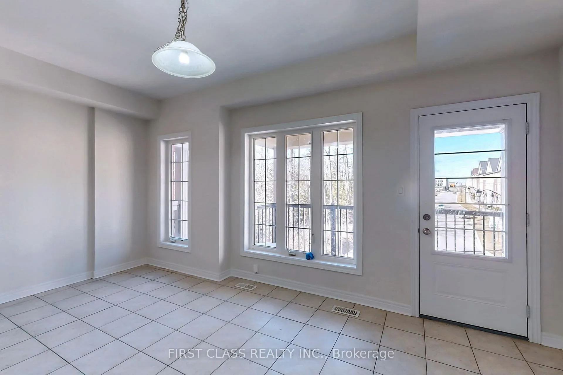 Photo 4 of 48 Battista Perri Drive, Markham, Wismer — HOMEH