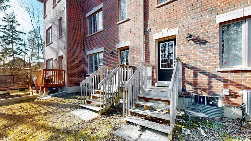 Photo 9 of 48 Battista Perri Drive, Markham, Wismer — HOMEH