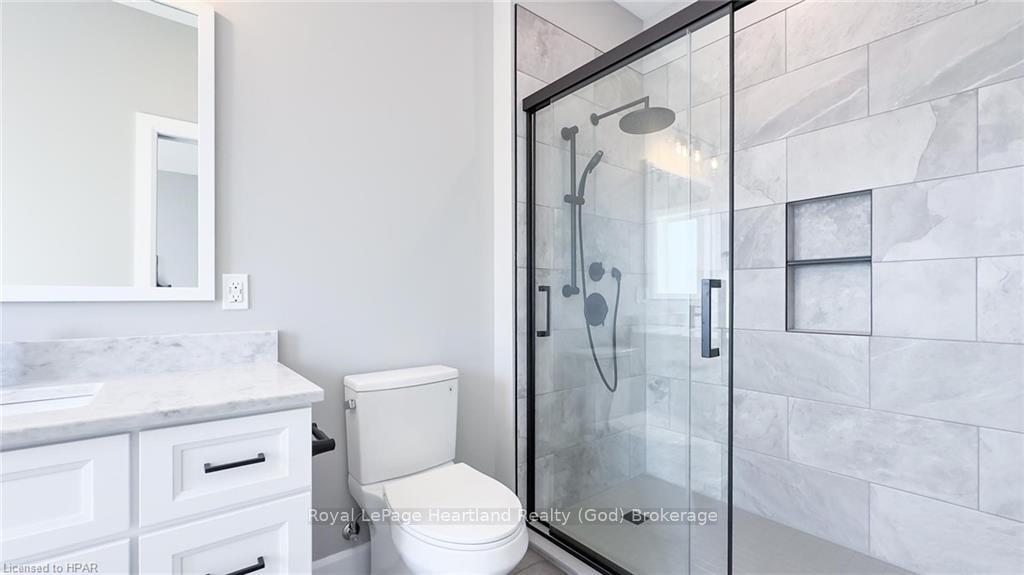 Photo 16 of 441 Coast Drive, Goderich, Goderich (Town) — HOMEH