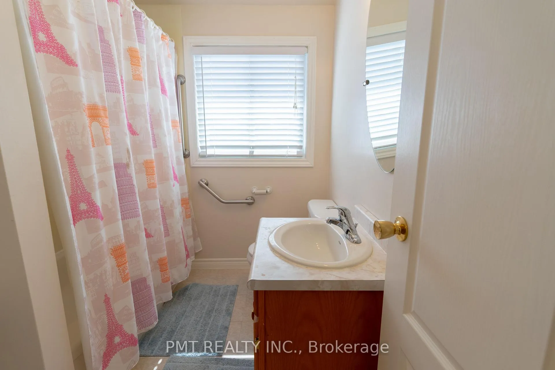 Photo 12 of 728 Krosno Boulevard, Pickering, Bay Ridges — HOMEH