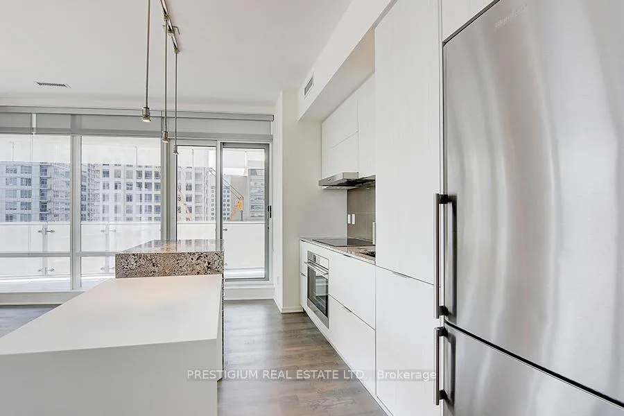 Photo 5 of Unit 1307, 1 Bloor Street E, Toronto, Church-Yonge Corridor — HOMEH