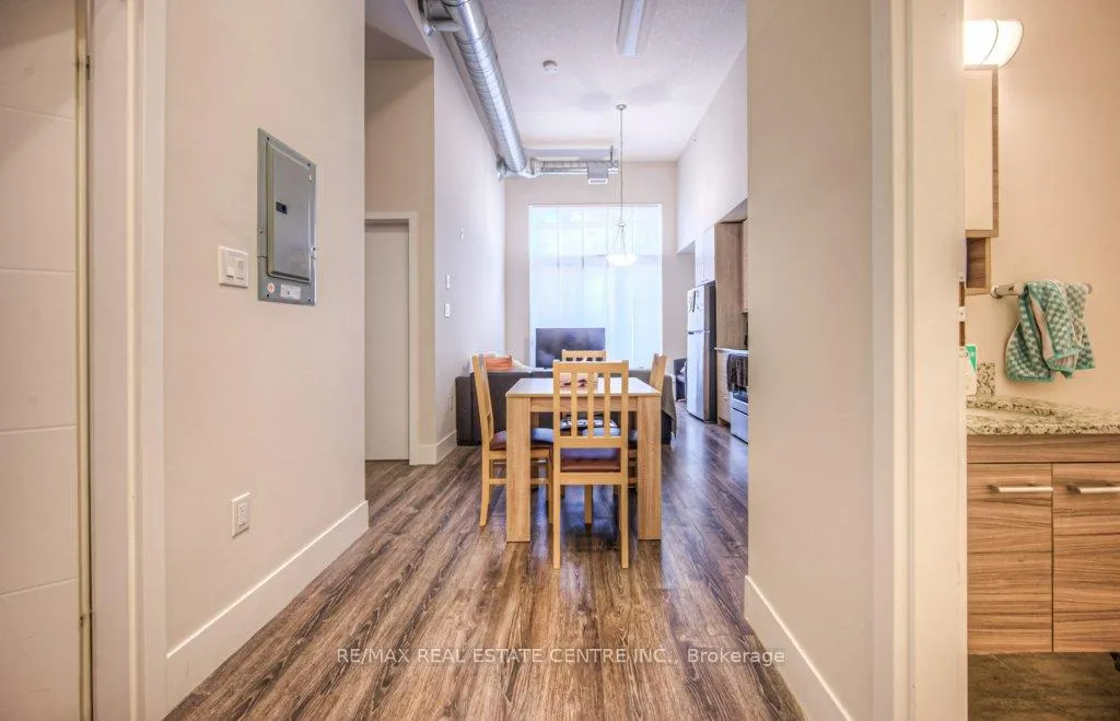 Photo 4 of Unit 104, 253 Albert Street W, Waterloo, Beechwood/University — HOMEH