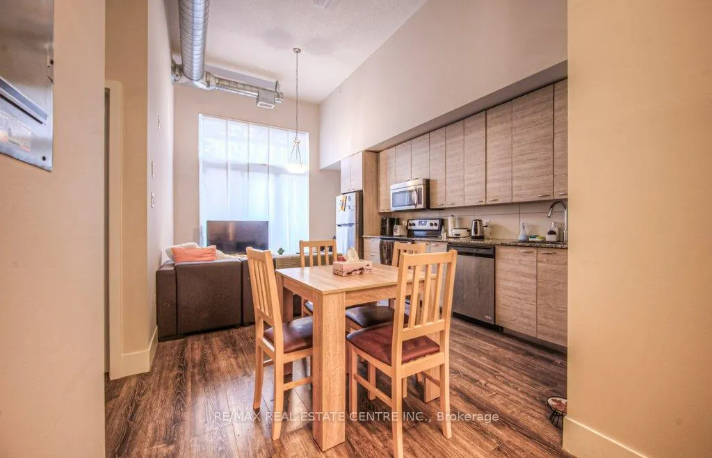 Photo 5 of Unit 104, 253 Albert Street W, Waterloo, Beechwood/University — HOMEH
