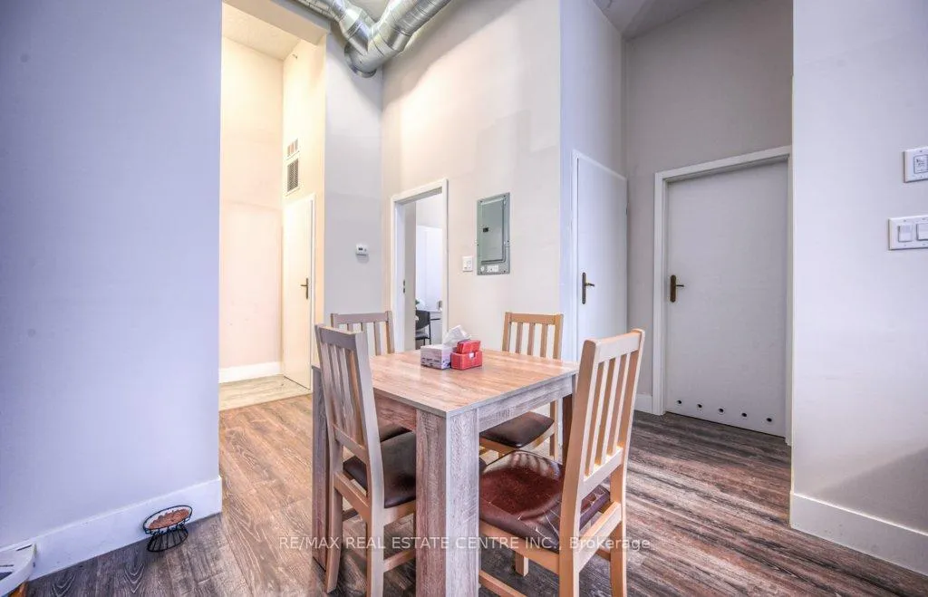 Photo 11 of Unit 104, 253 Albert Street W, Waterloo, Beechwood/University — HOMEH