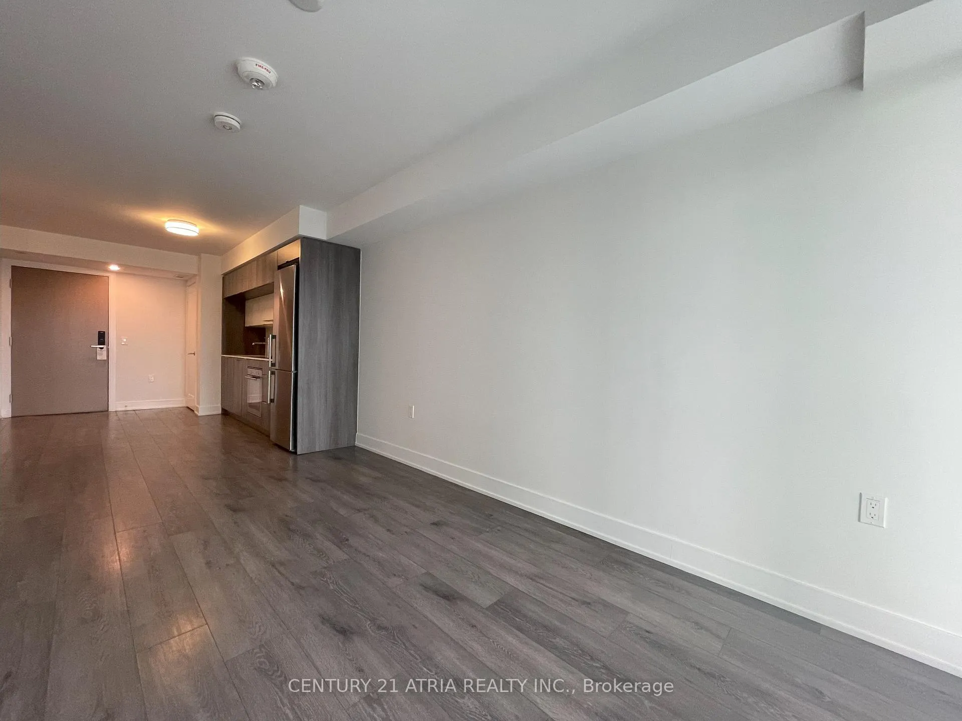 Photo 5 of Unit 1305, 575 Bloor Street E, Toronto, North St. James Town — HOMEH