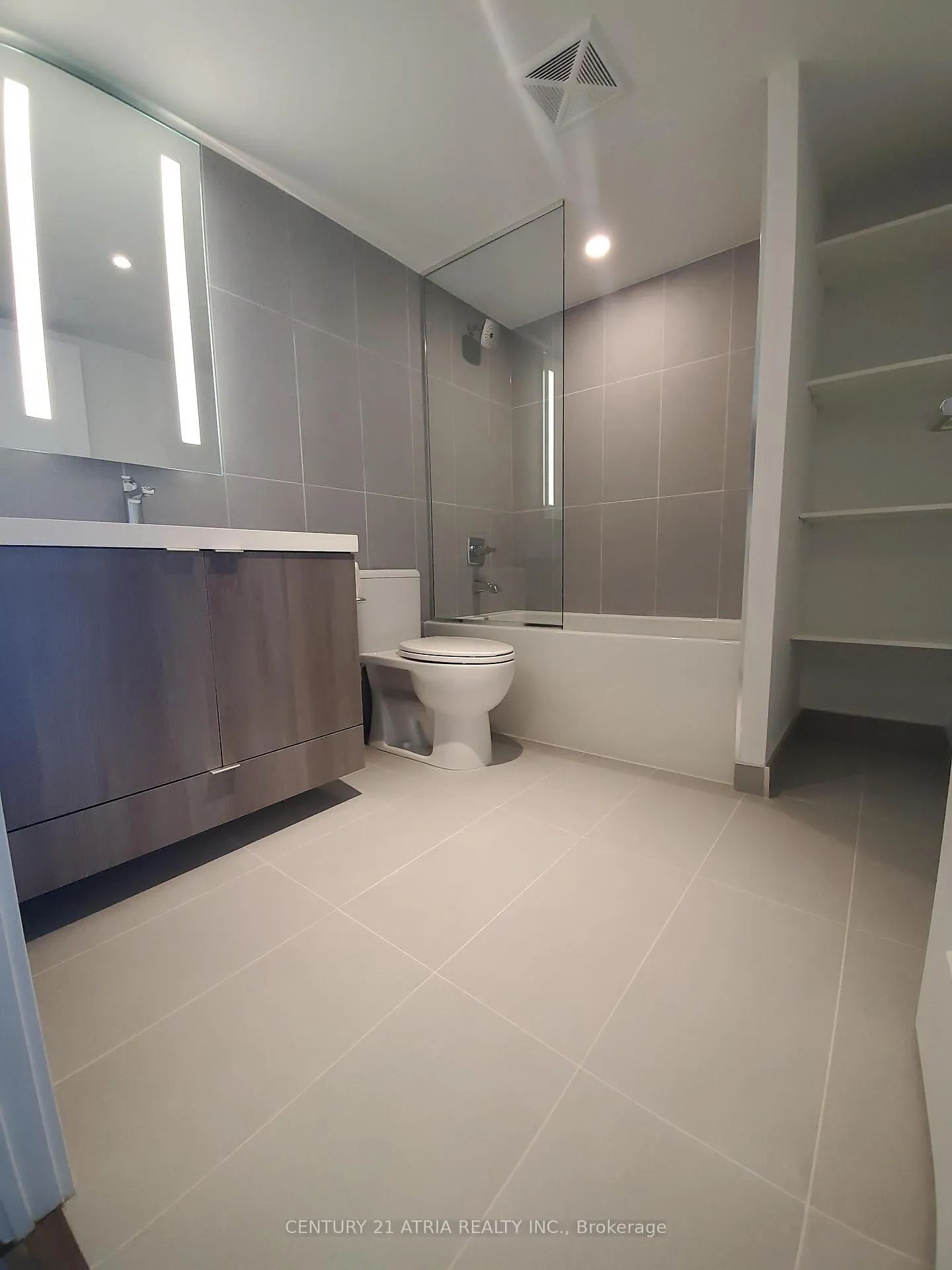 Photo 12 of Unit 1305, 575 Bloor Street E, Toronto, North St. James Town — HOMEH
