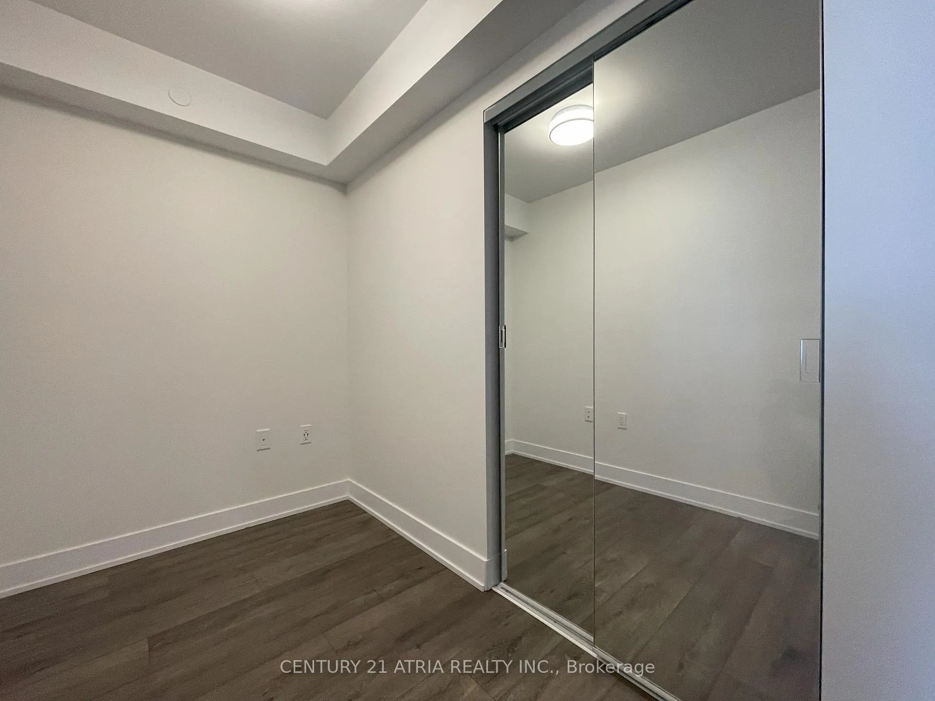 Photo 13 of Unit 1305, 575 Bloor Street E, Toronto, North St. James Town — HOMEH