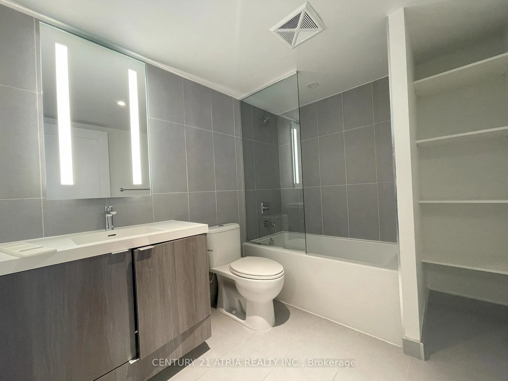 Photo 15 of Unit 1305, 575 Bloor Street E, Toronto, North St. James Town — HOMEH