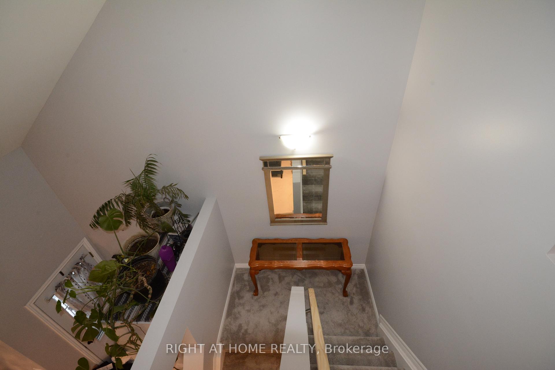 Photo 7 of 20 Spicer Street E, Carleton Place — HOMEH