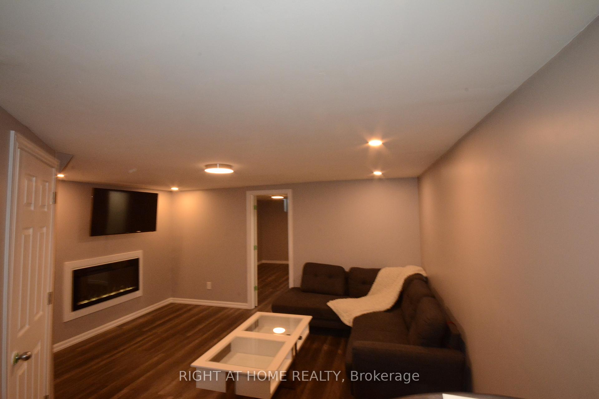 Photo 15 of 20 Spicer Street E, Carleton Place — HOMEH