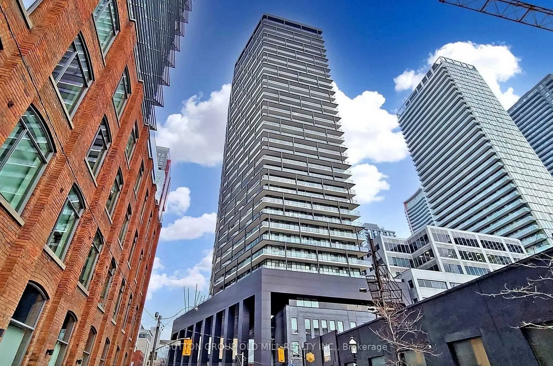 Front of Unit 2308, 125 Peter Street