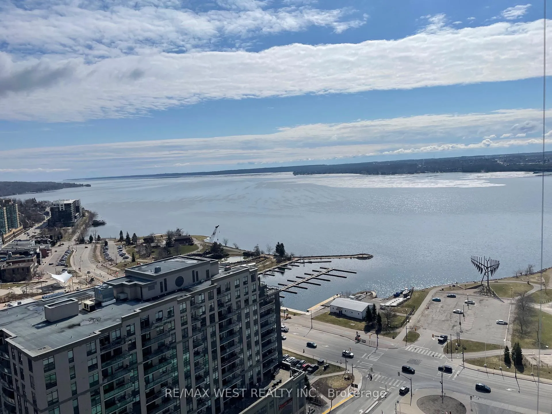 Photo 16 of Unit 2206, 39 Mary Street, Barrie, City Centre — HOMEH