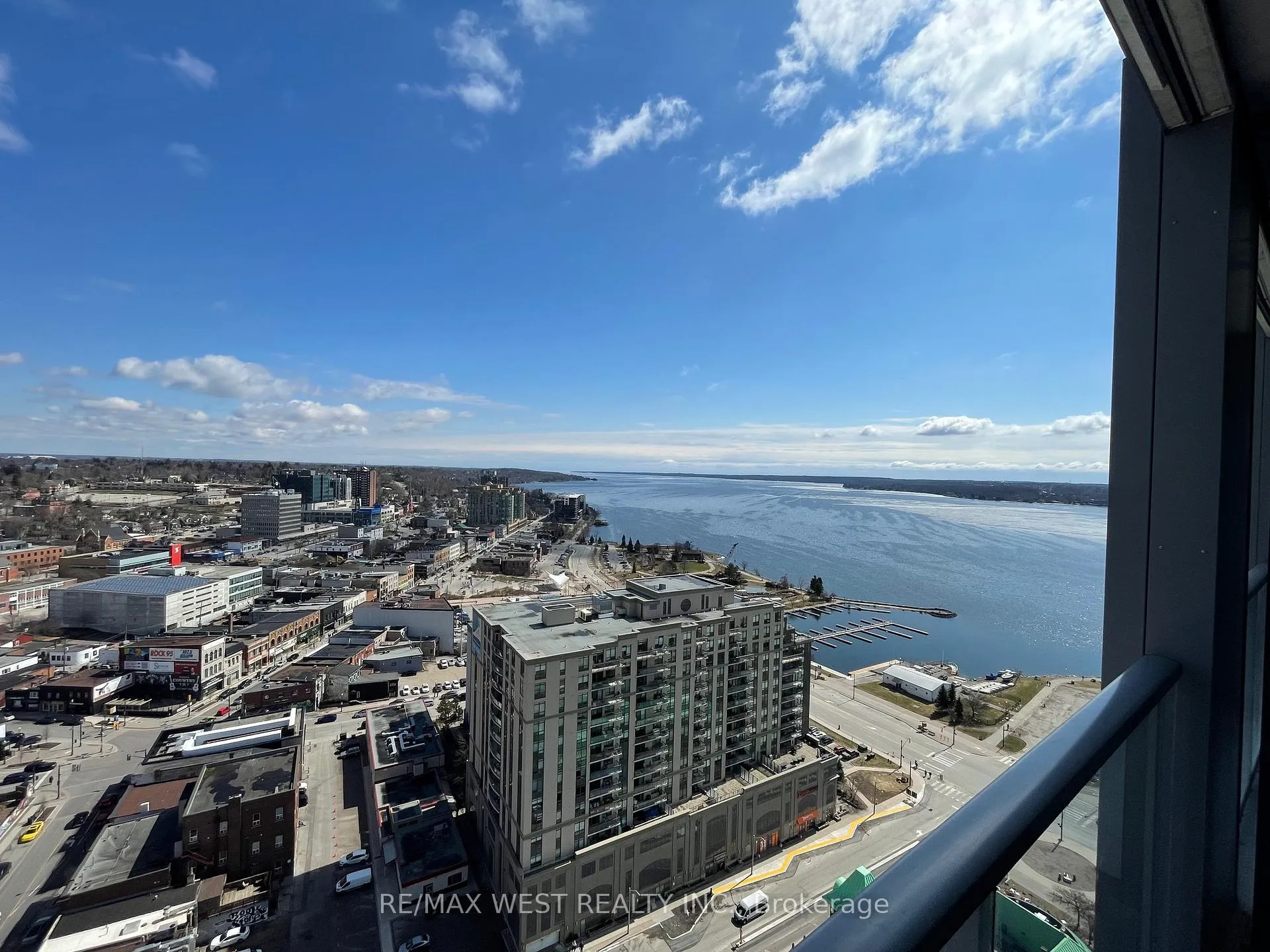 Photo 17 of Unit 2206, 39 Mary Street, Barrie, City Centre — HOMEH