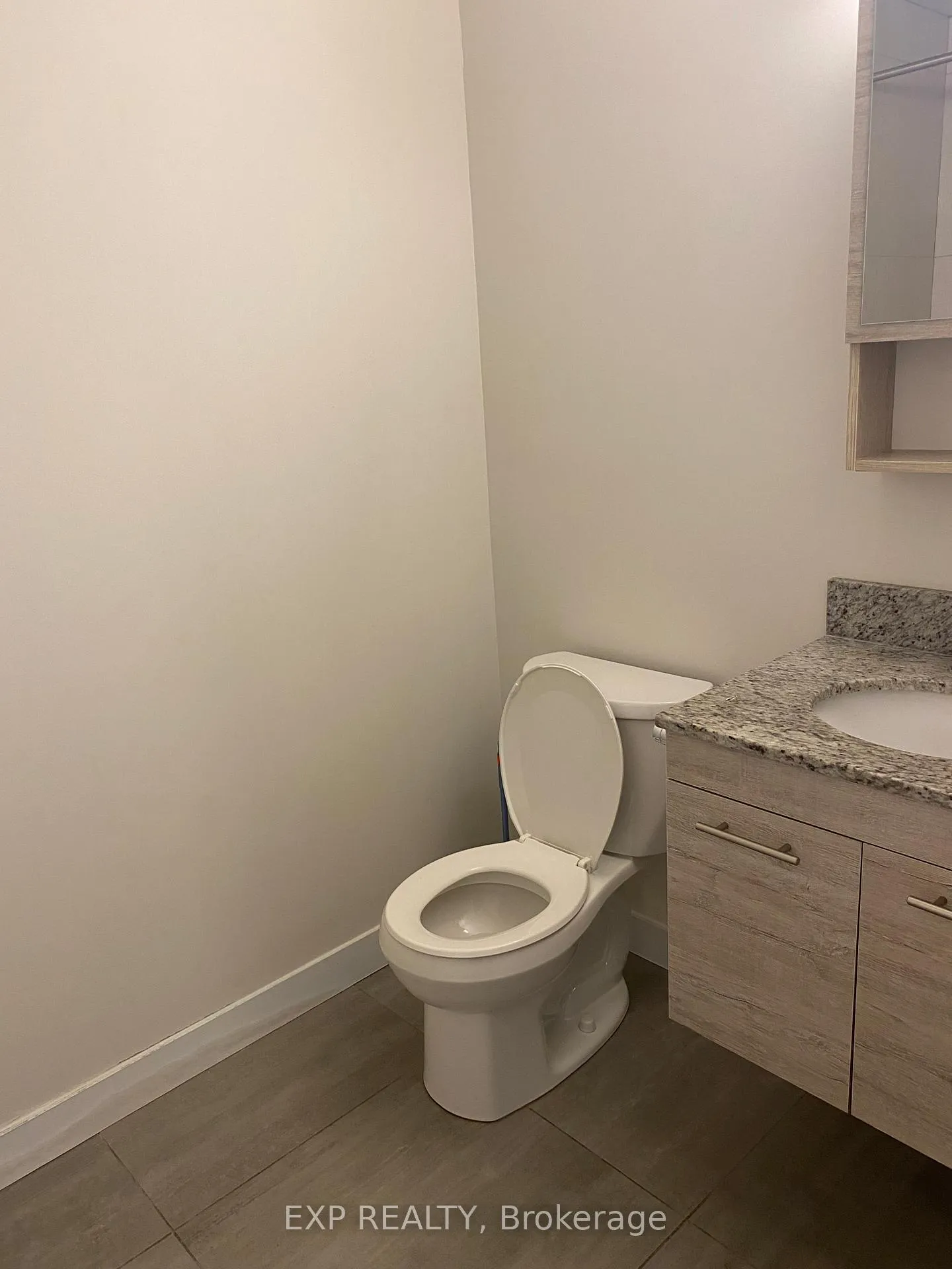 Photo 11 of Unit 626, 251 Hemlock Street, Waterloo, Beechwood/University — HOMEH