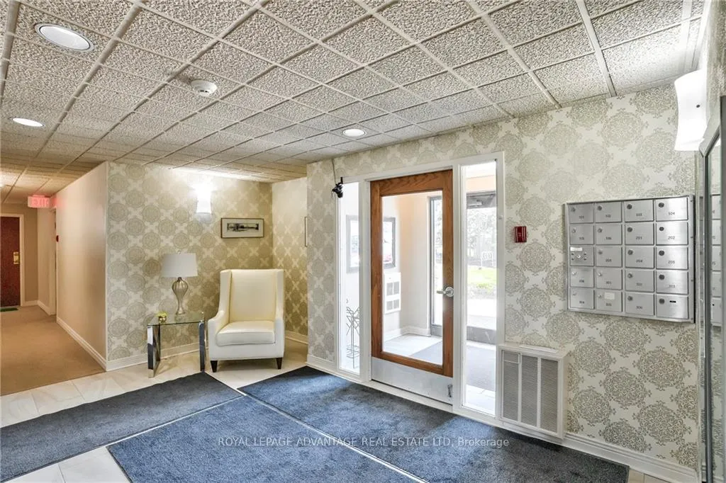 Photo 7 of Unit 203, 19 John Street E, Perth — HOMEH