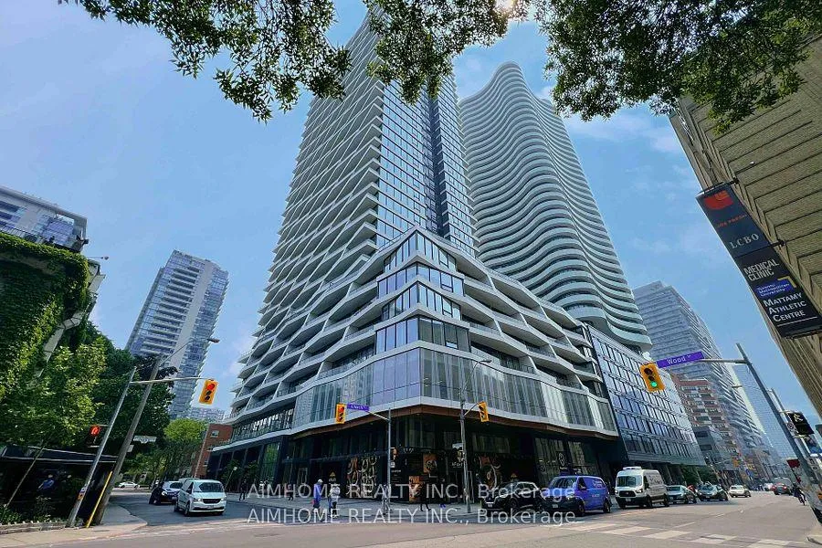 Front of Unit 2812, 85 Wood Street