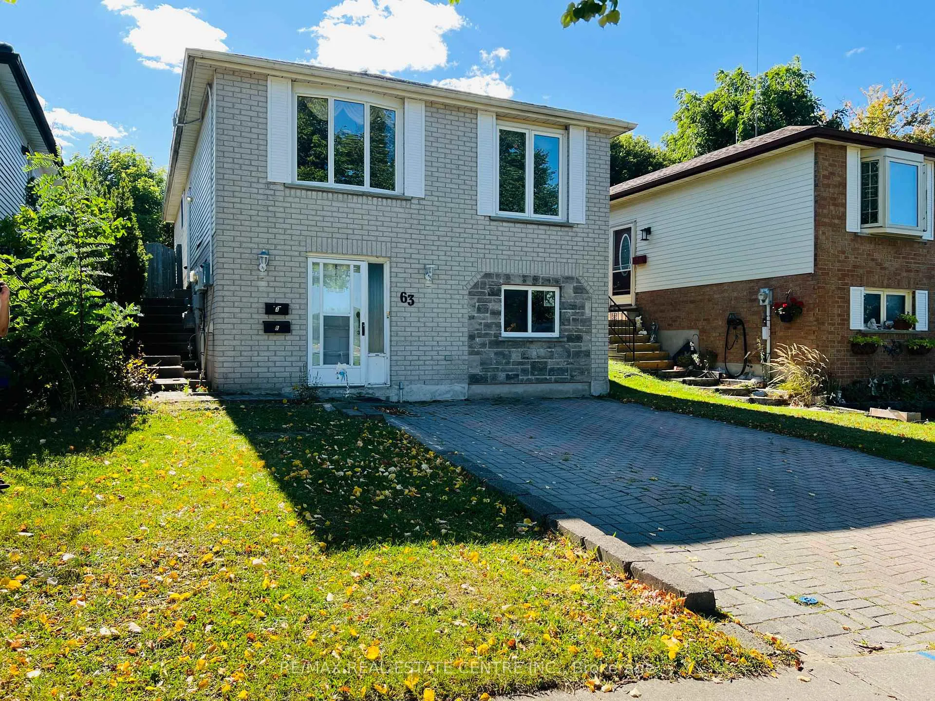 Photo 1 of 63 Old Carriage Drive, Kitchener — HOMEH